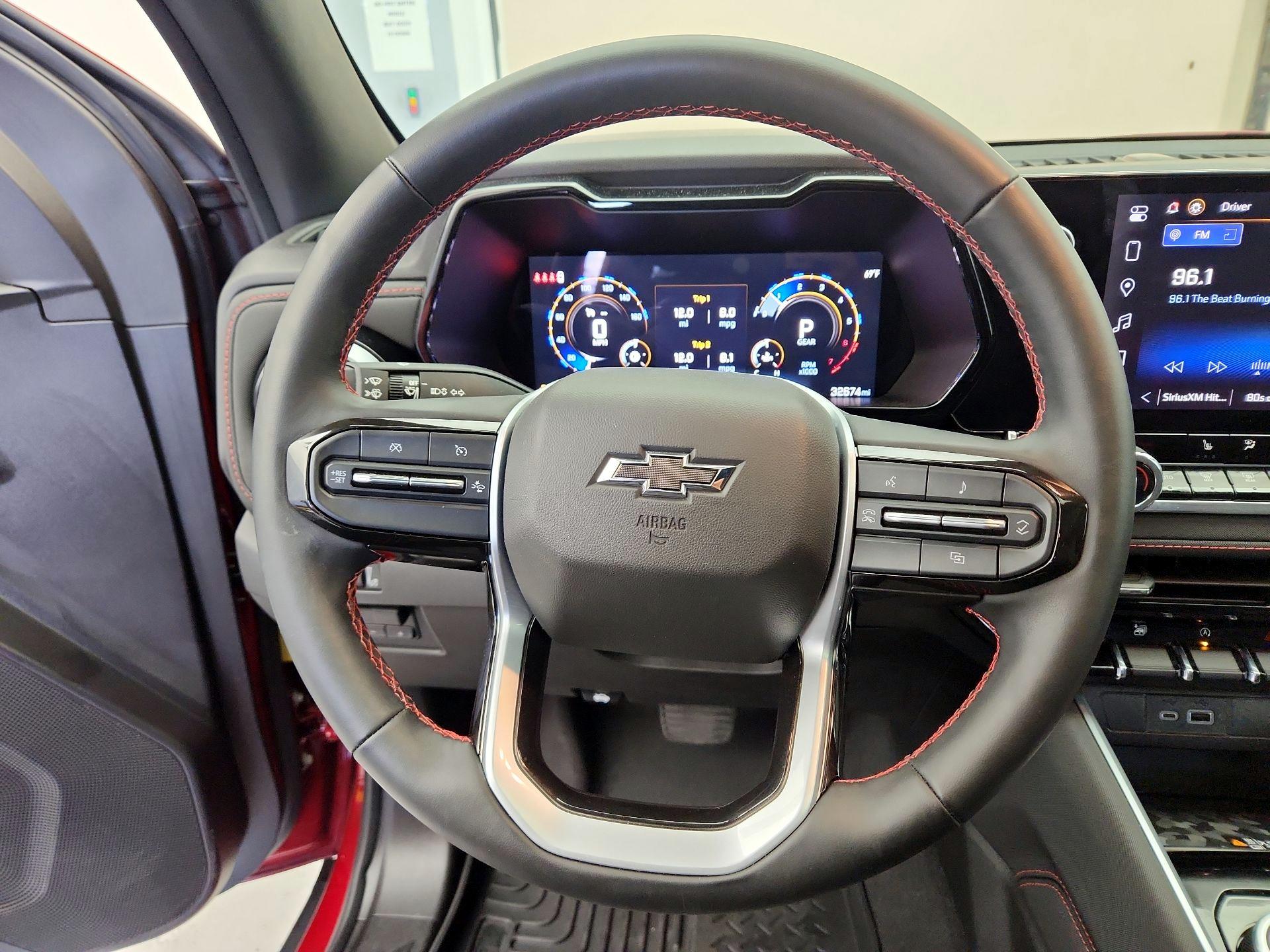 Thumbnail: 2024 Chevrolet Colorado - 10