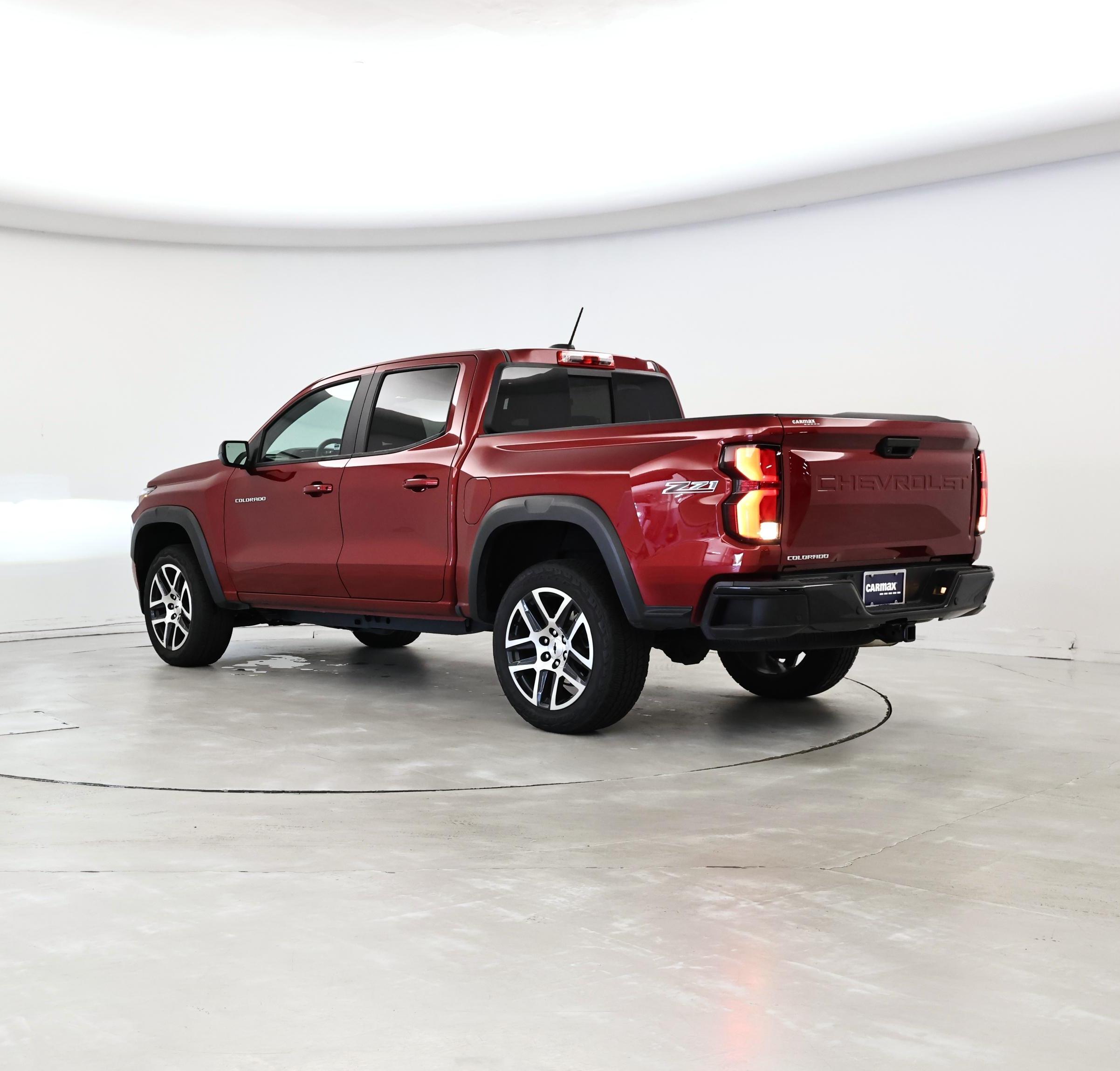 Thumbnail: 2024 Chevrolet Colorado - 2