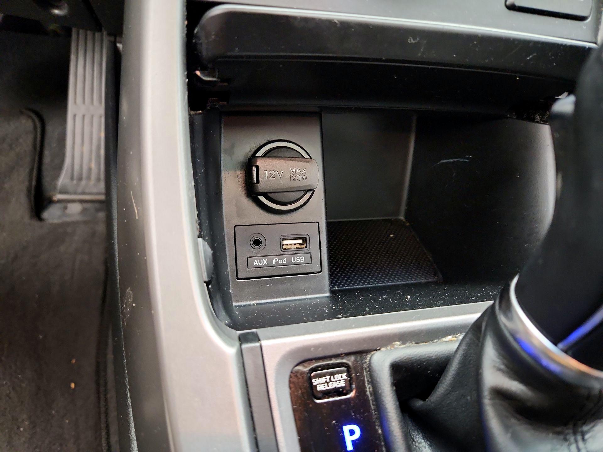 Thumbnail: 2015 Hyundai Elantra - 19
