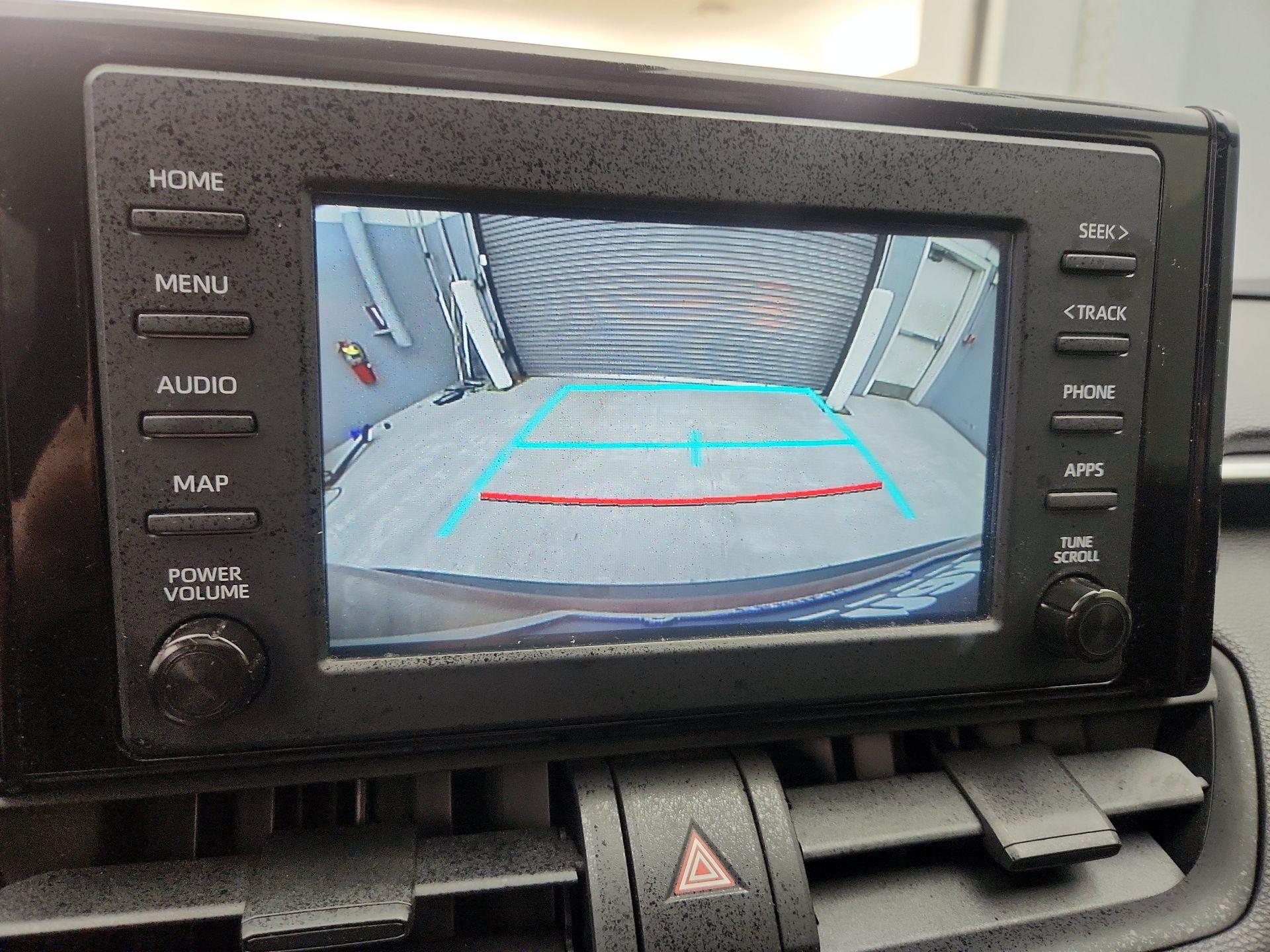 Thumbnail: 2019 Toyota RAV4 - 15