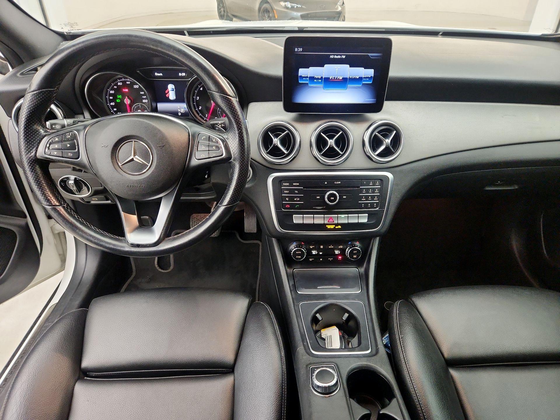 Thumbnail: 2019 Mercedes-Benz GLA - 9
