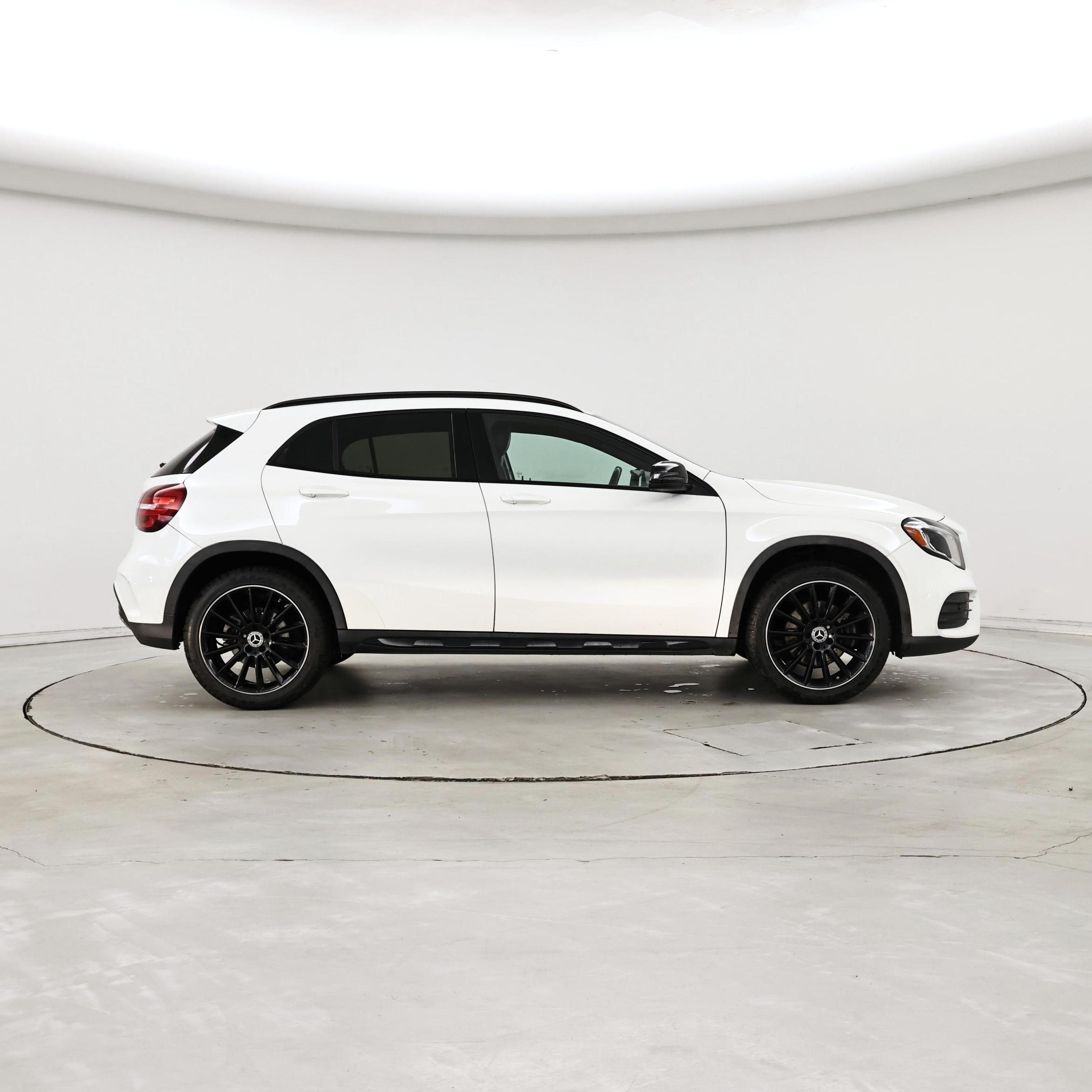 Thumbnail: 2019 Mercedes-Benz GLA - 7