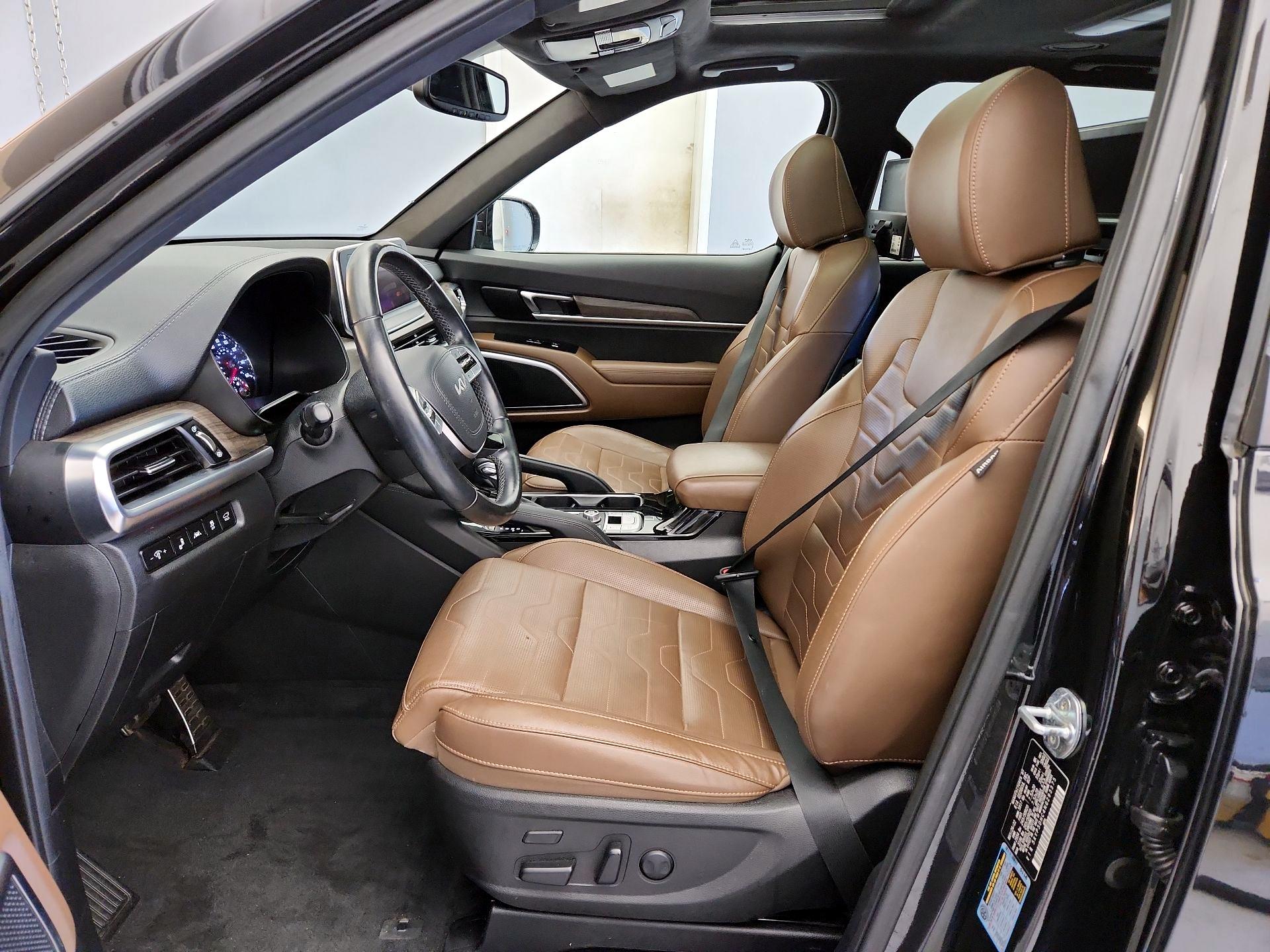 Thumbnail: 2022 Kia Telluride - 11