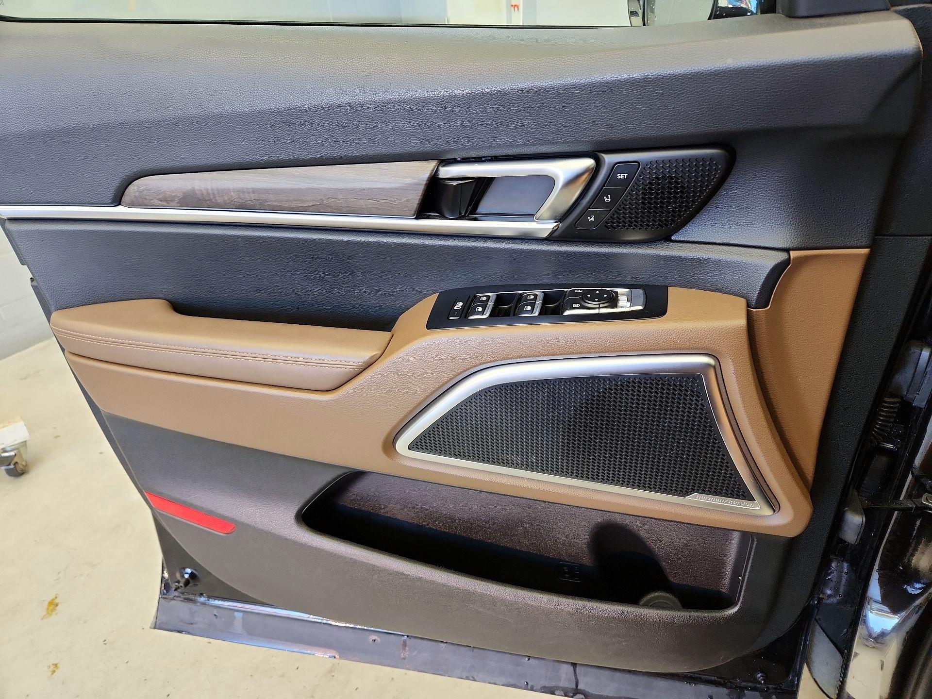 Thumbnail: 2022 Kia Telluride - 12