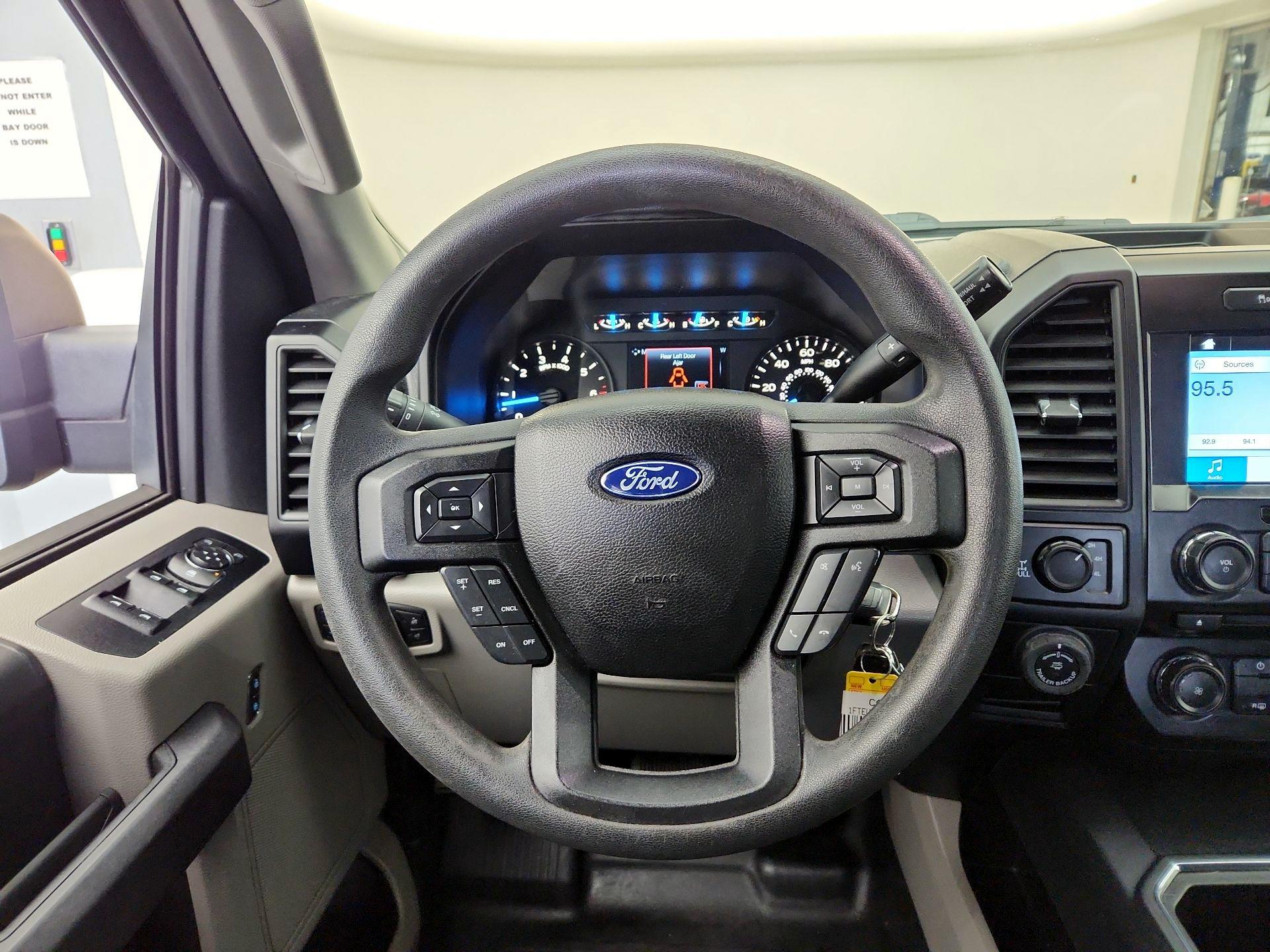 Thumbnail: 2017 Ford F-150 - 10