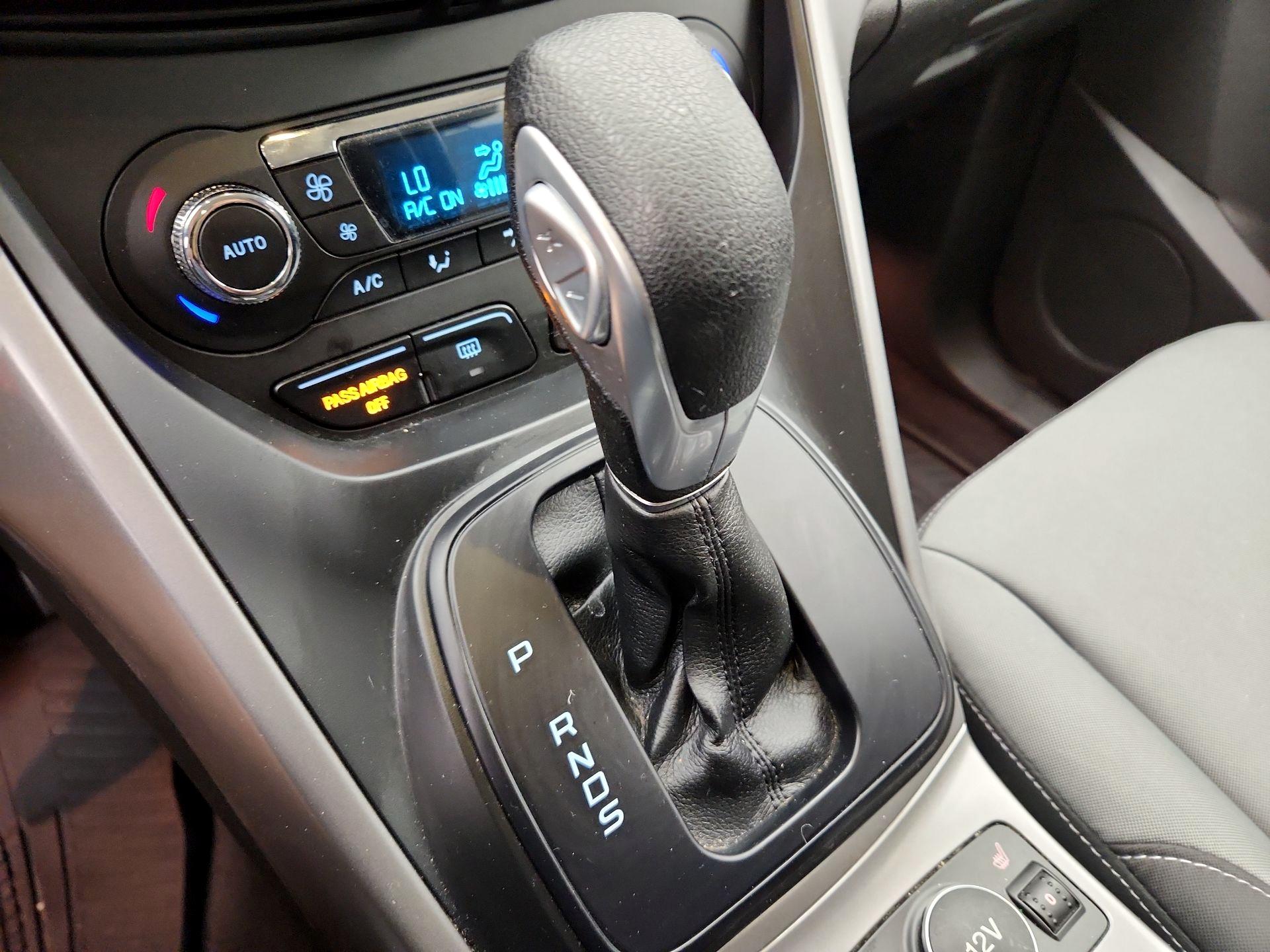 Thumbnail: 2016 Ford Escape - 17