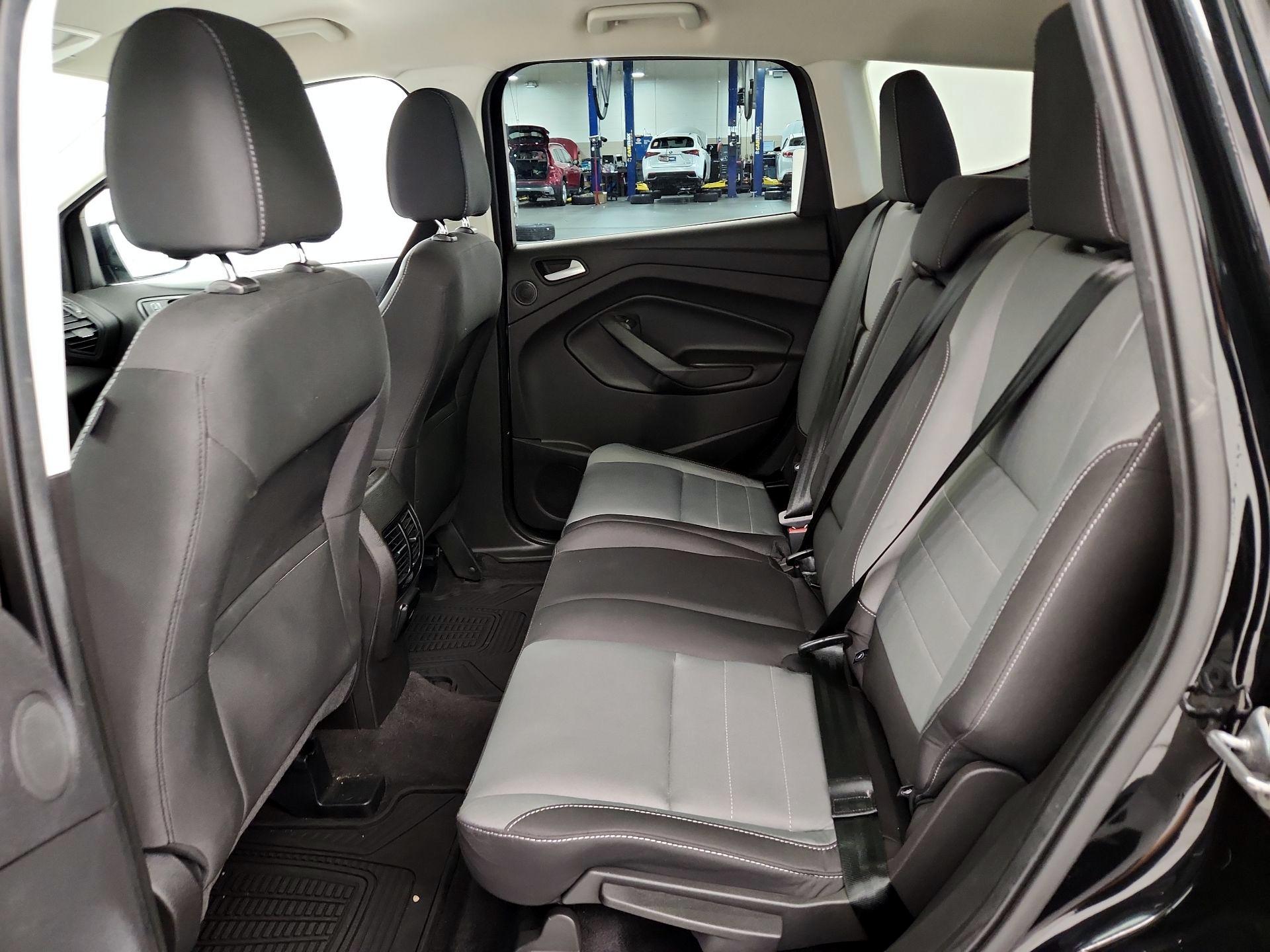Thumbnail: 2016 Ford Escape - 19