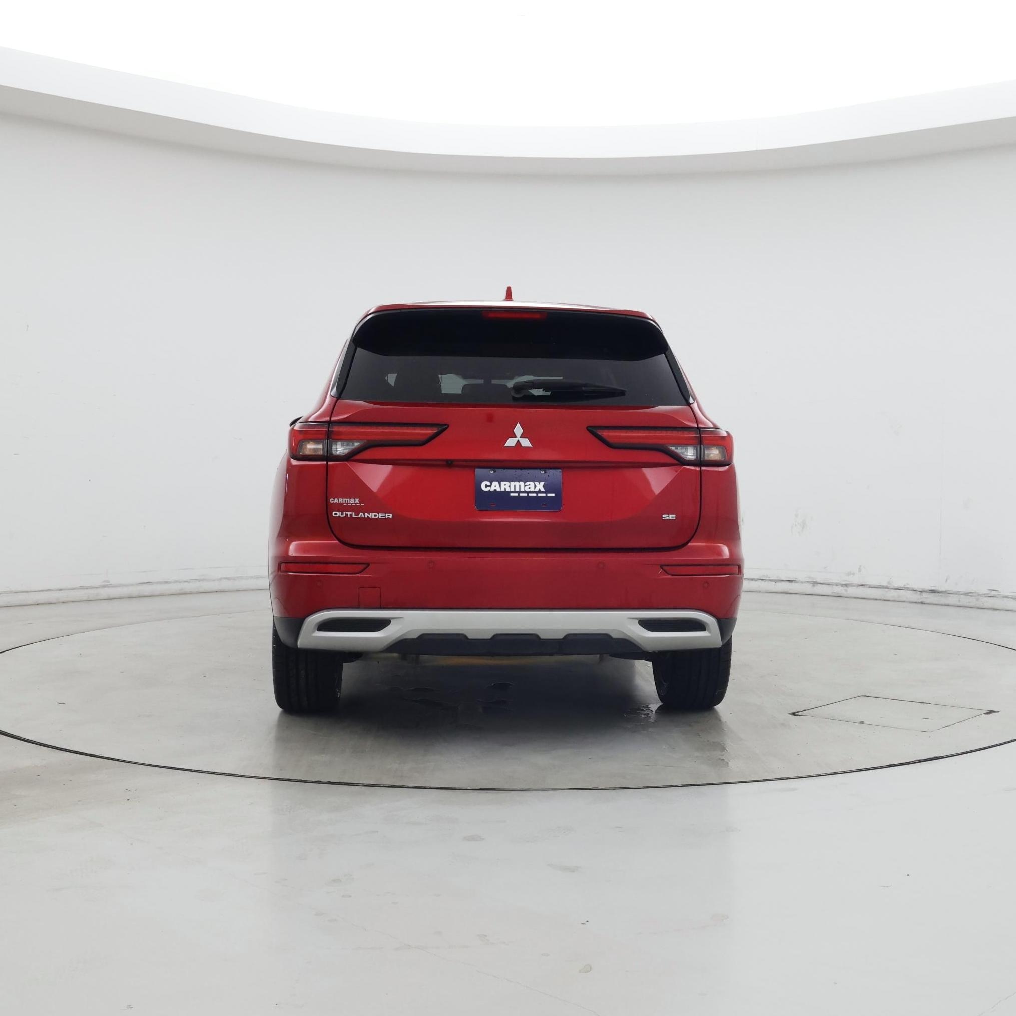 Thumbnail: 2023 Mitsubishi Outlander - 6