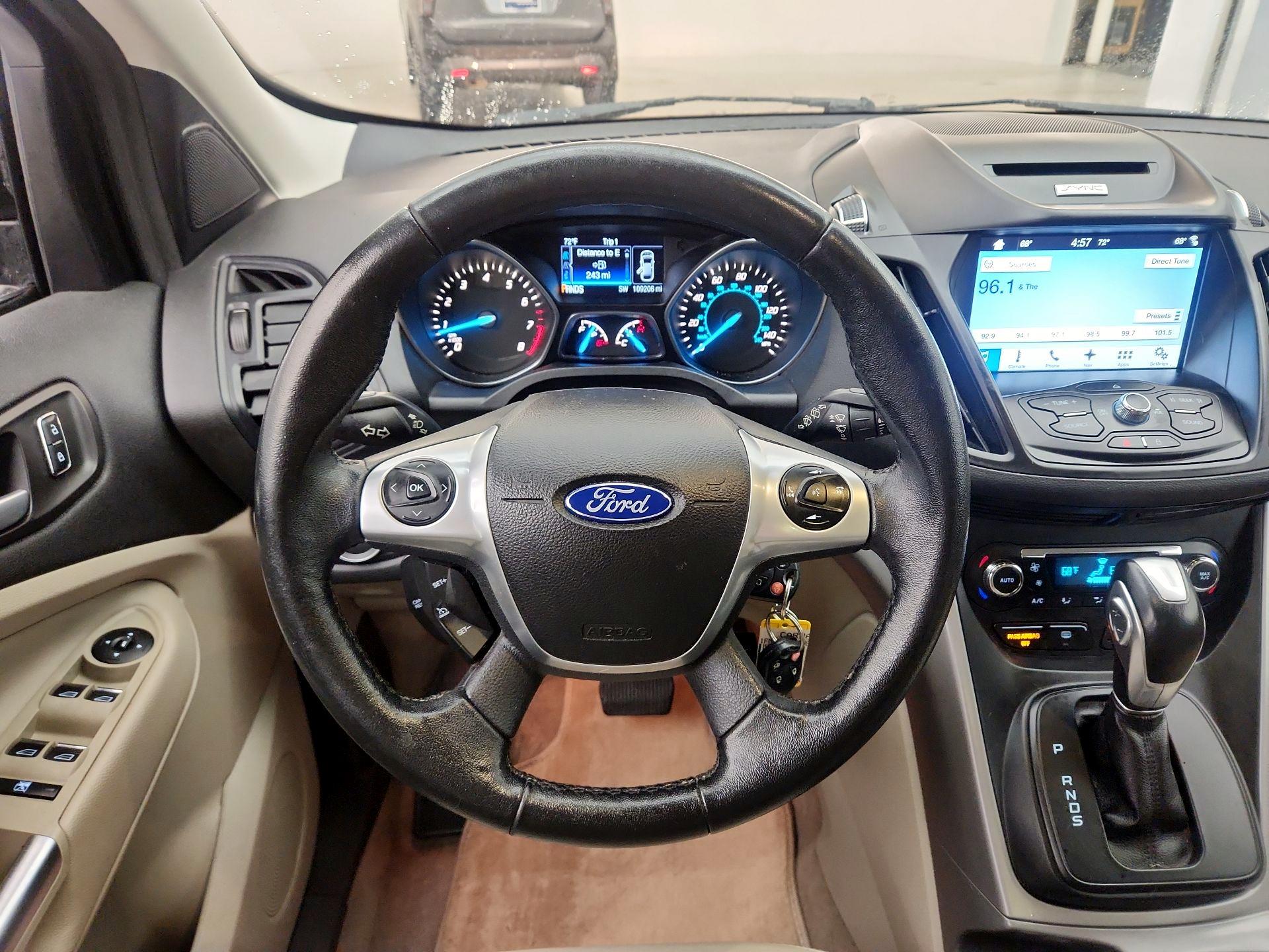 Thumbnail: 2016 Ford Escape - 10
