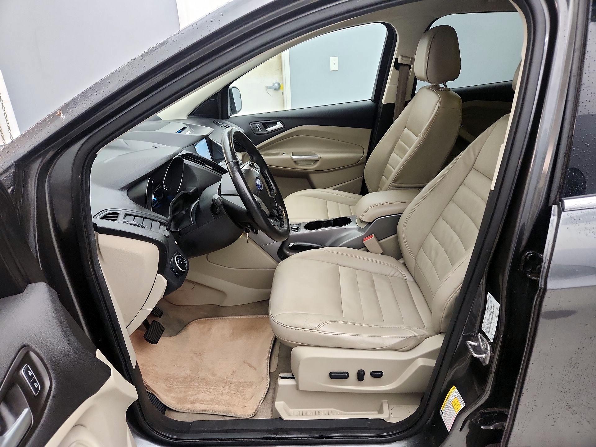 Thumbnail: 2016 Ford Escape - 11