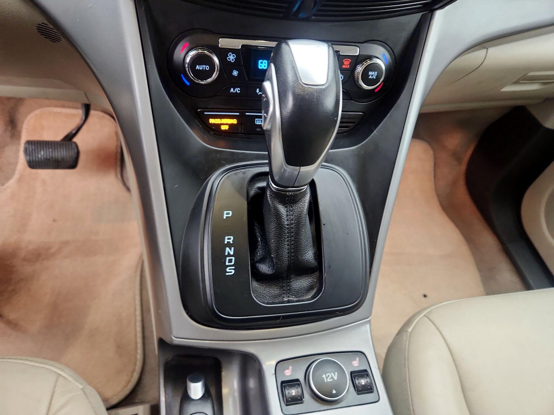 Thumbnail: 2016 Ford Escape - 18