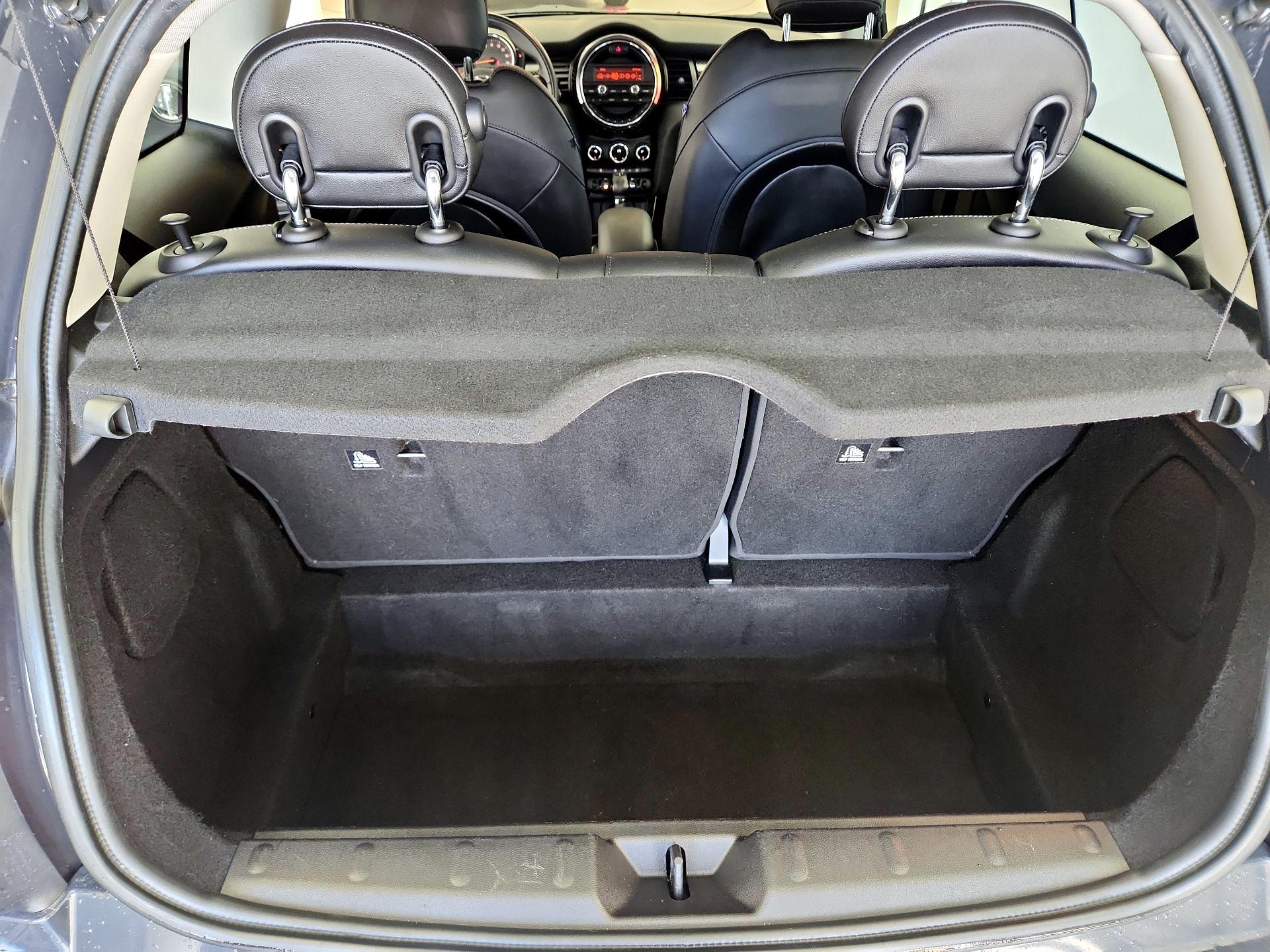 Thumbnail: 2015 MINI Cooper Hardtop - 19