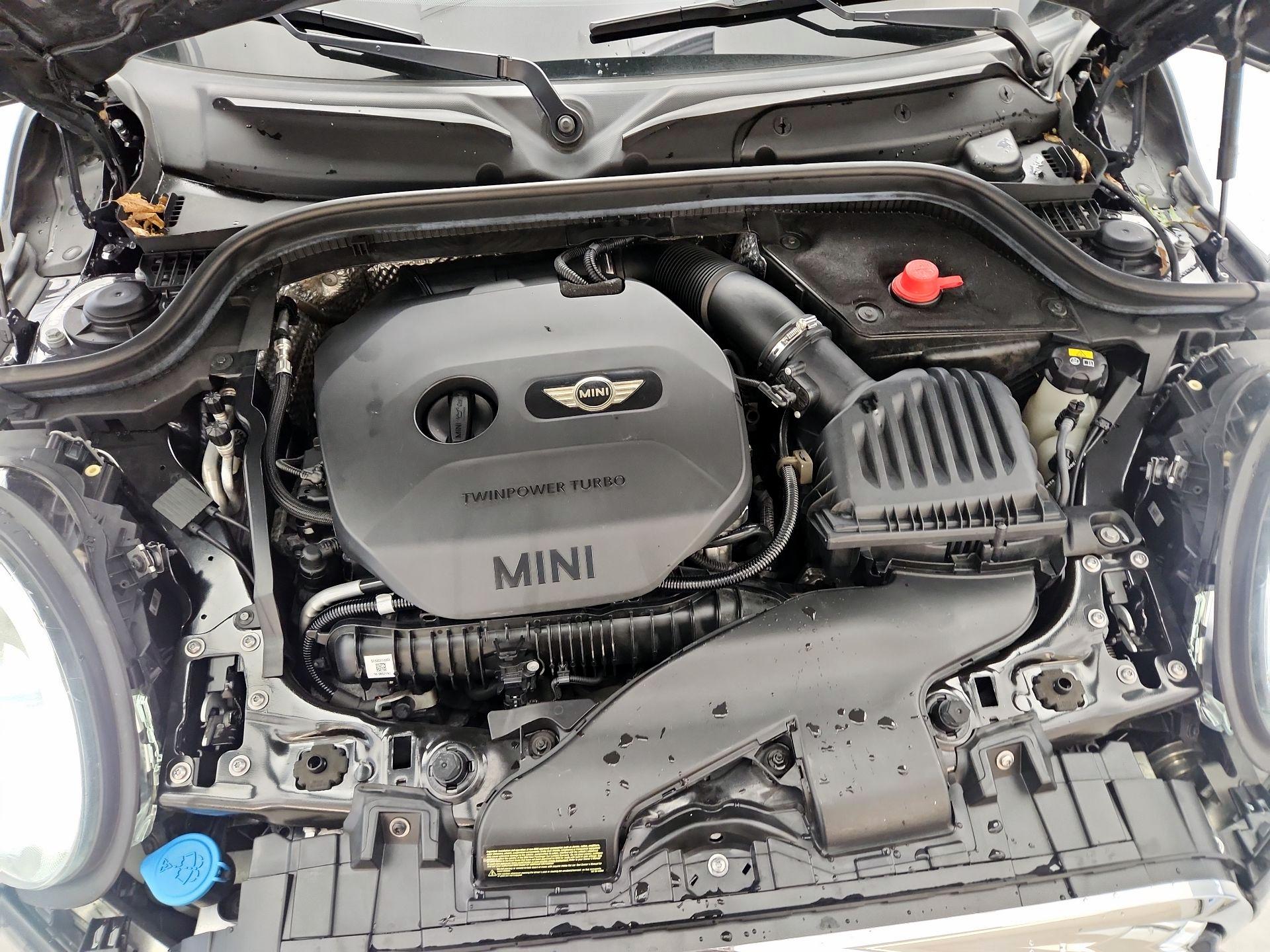 Thumbnail: 2015 MINI Cooper Hardtop - 20