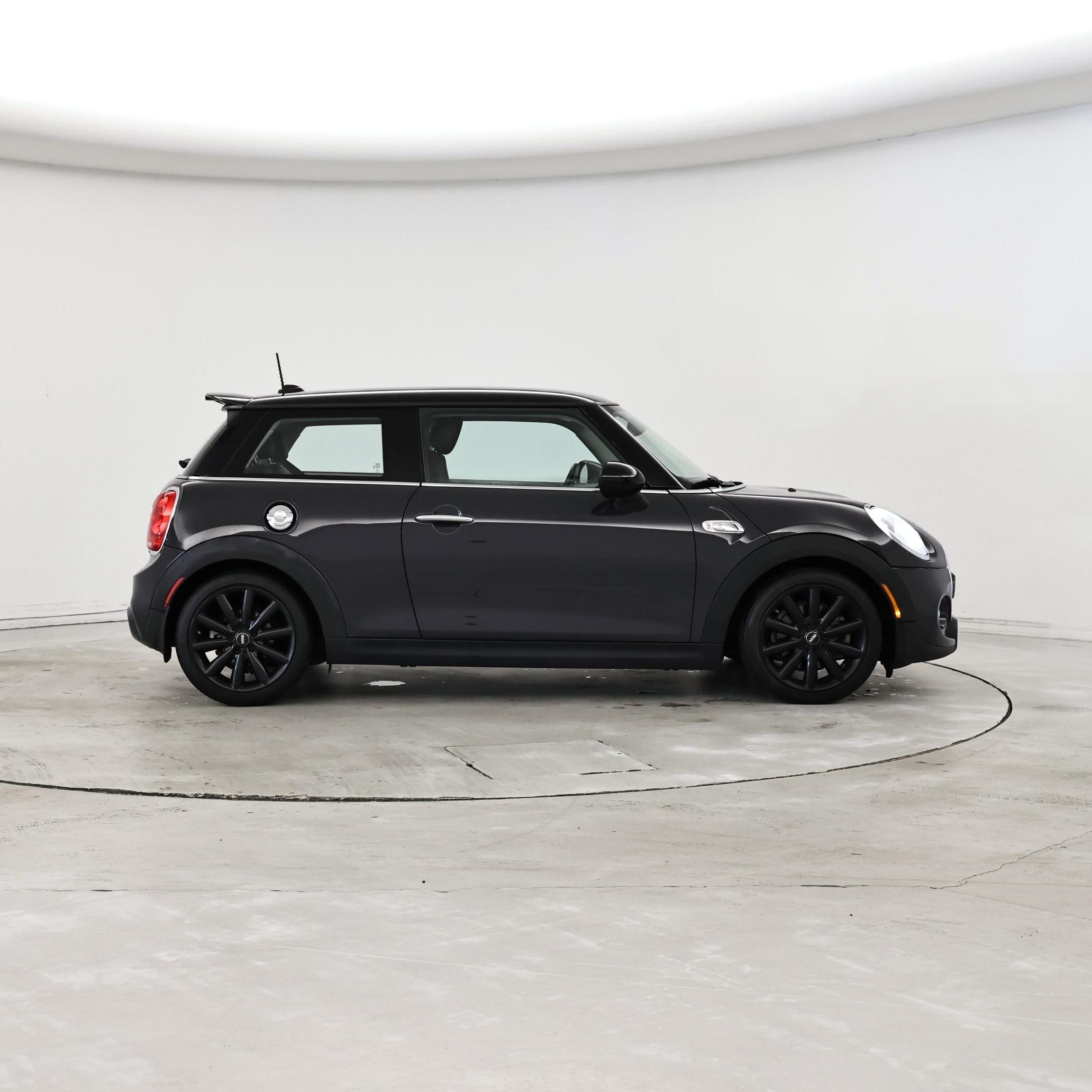 Thumbnail: 2015 MINI Cooper Hardtop - 7