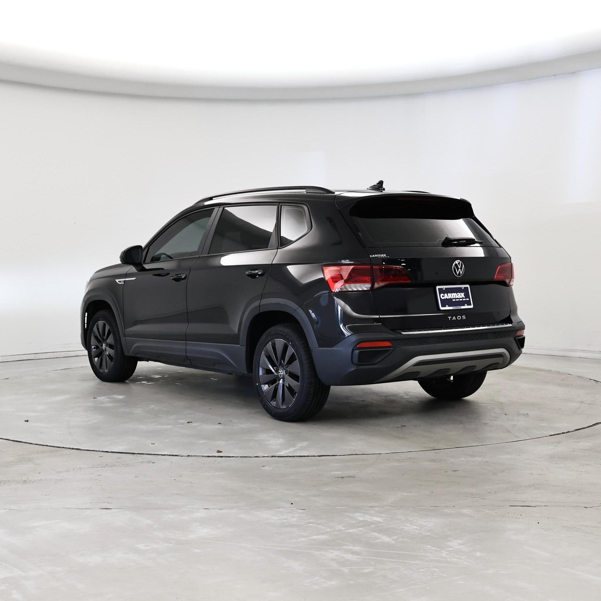 Thumbnail: 2023 Volkswagen Taos - 2