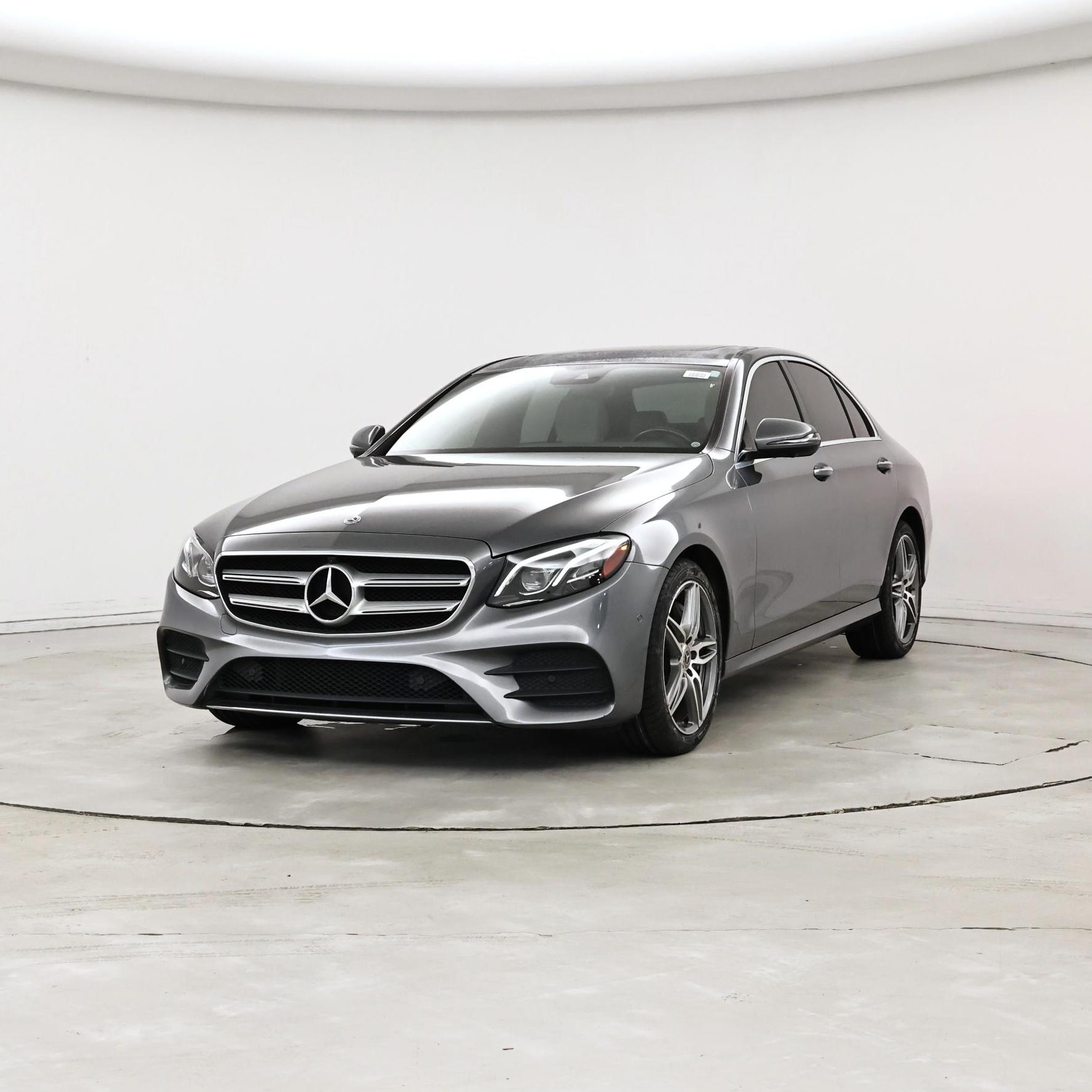 Thumbnail: 2019 Mercedes-Benz E-Class - 4