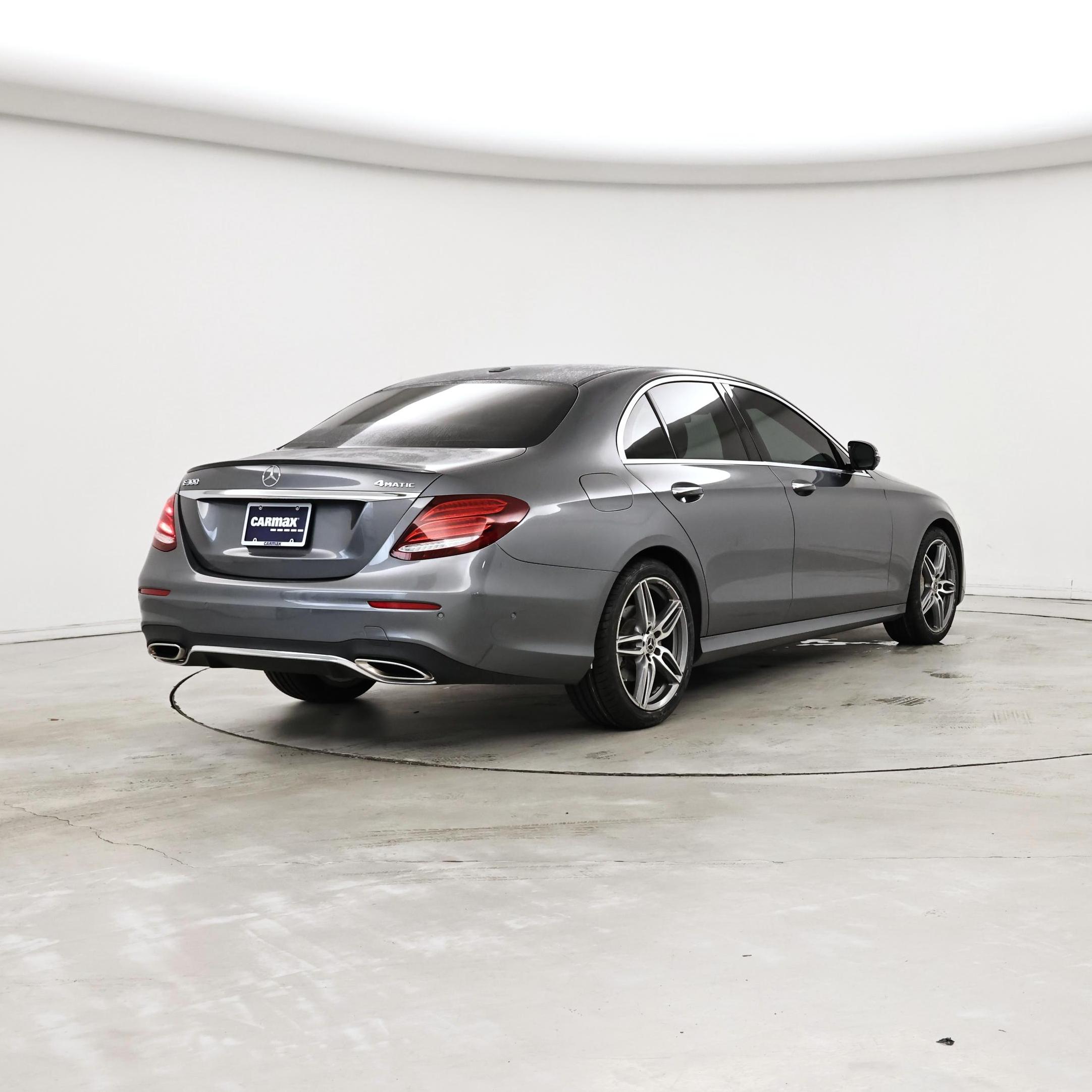 Thumbnail: 2019 Mercedes-Benz E-Class - 8