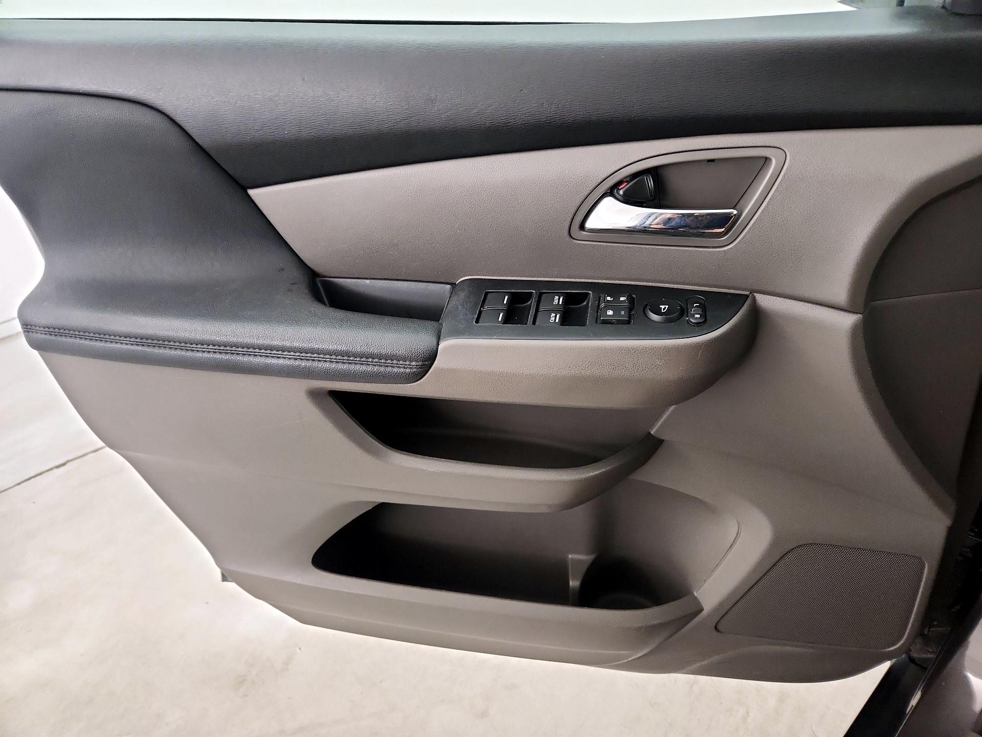 Thumbnail: 2016 Honda Odyssey - 12