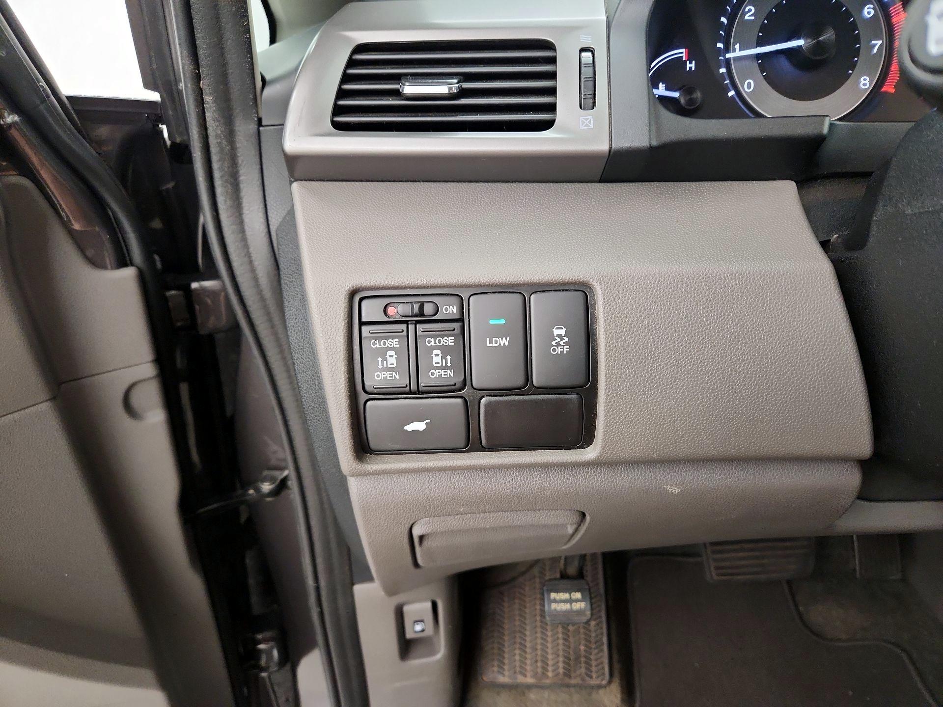 Thumbnail: 2016 Honda Odyssey - 13