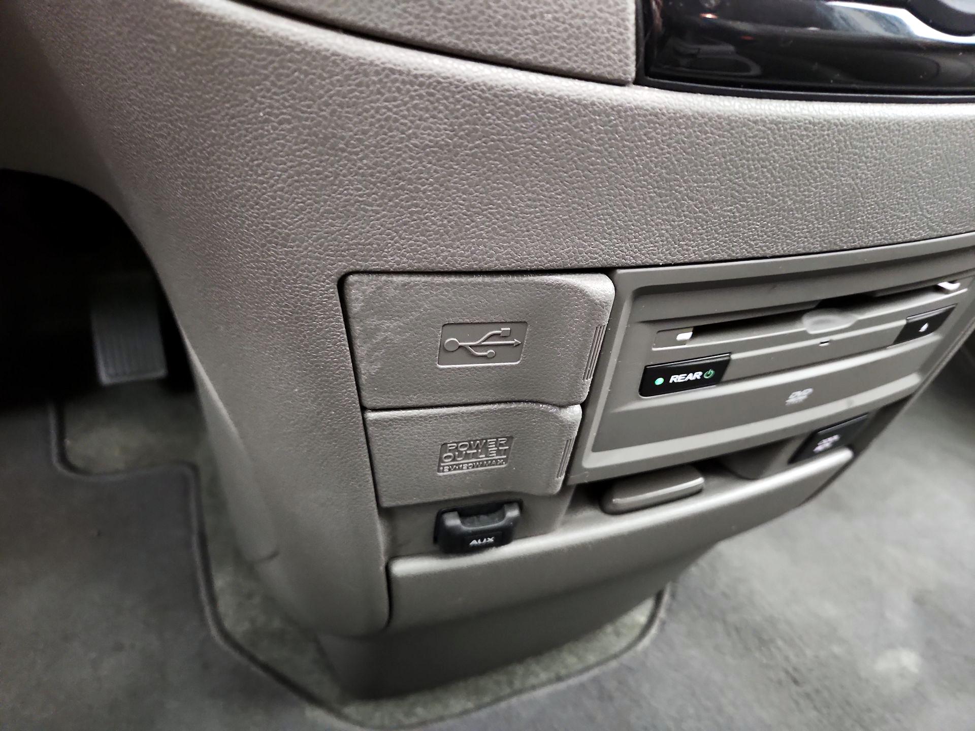 Thumbnail: 2016 Honda Odyssey - 18