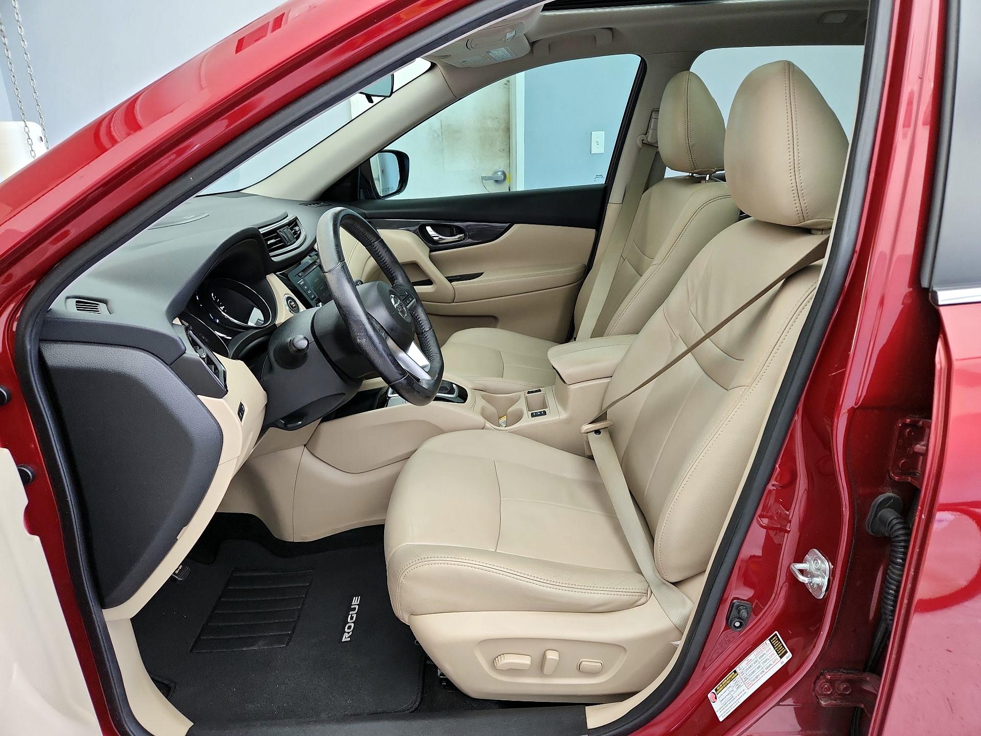 Thumbnail: 2018 Nissan Rogue - 11