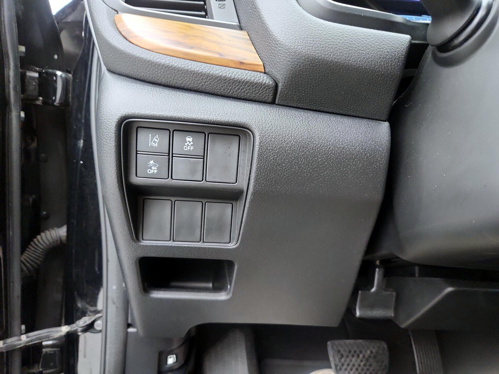 Thumbnail: 2017 Honda CR-V - 13