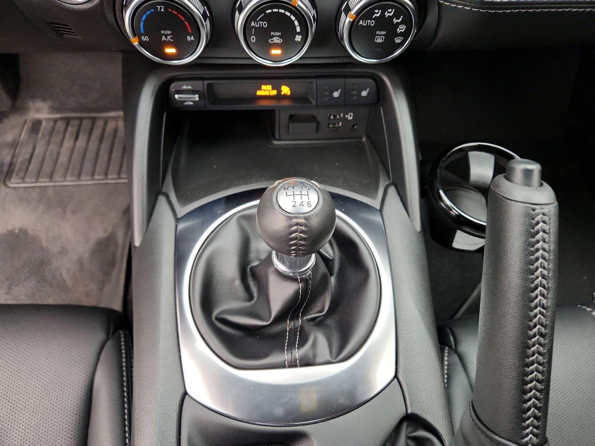 Thumbnail: 2021 Mazda MX-5 Miata - 17