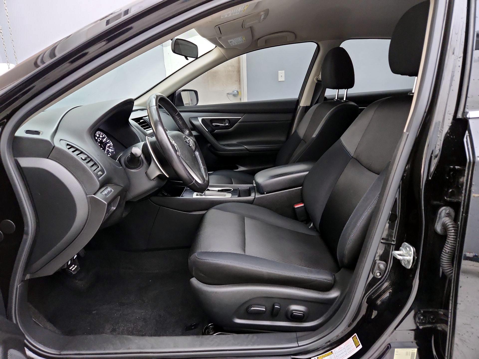 Thumbnail: 2018 Nissan Altima - 11