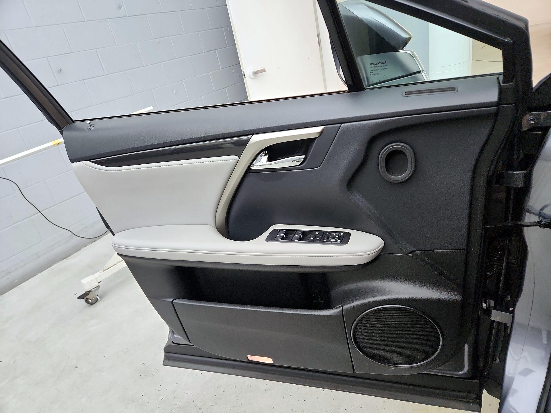 Thumbnail: 2019 Lexus RX - 12