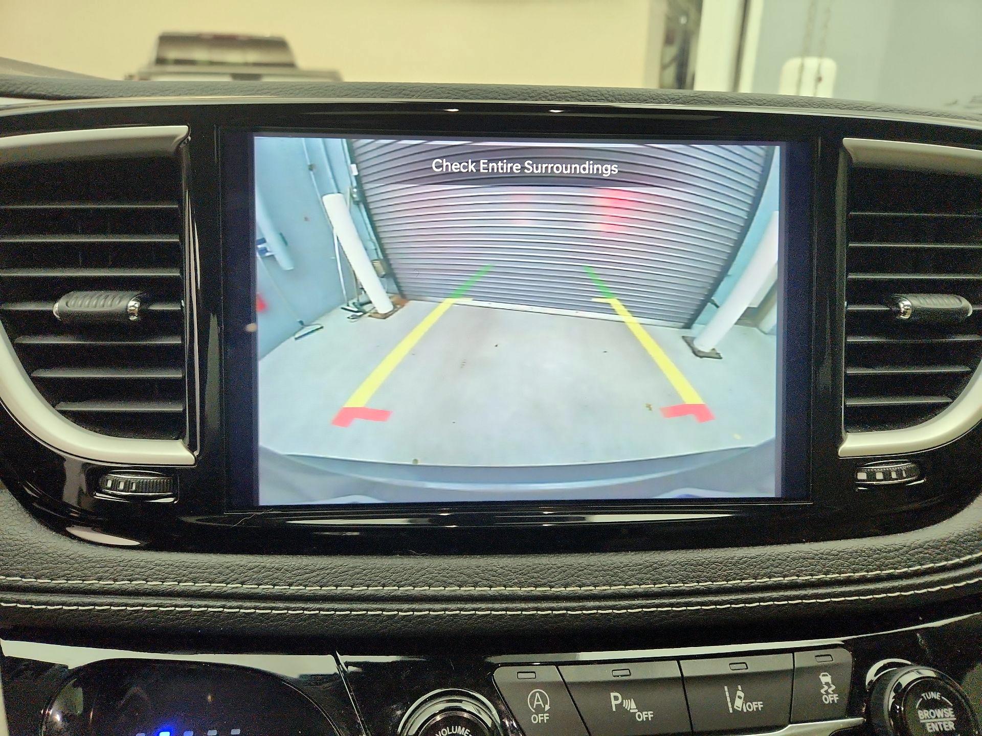 Thumbnail: 2021 Chrysler Pacifica - 14