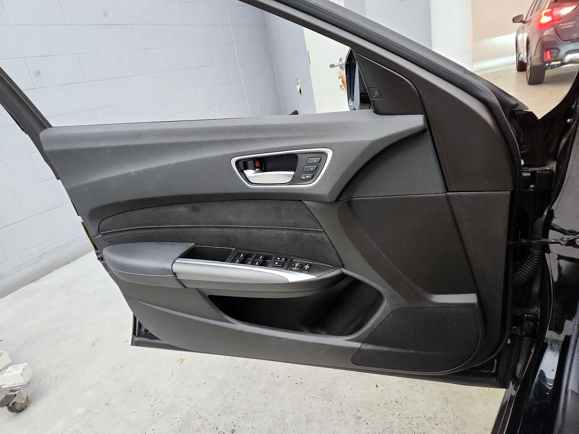 Thumbnail: 2020 Acura TLX - 12