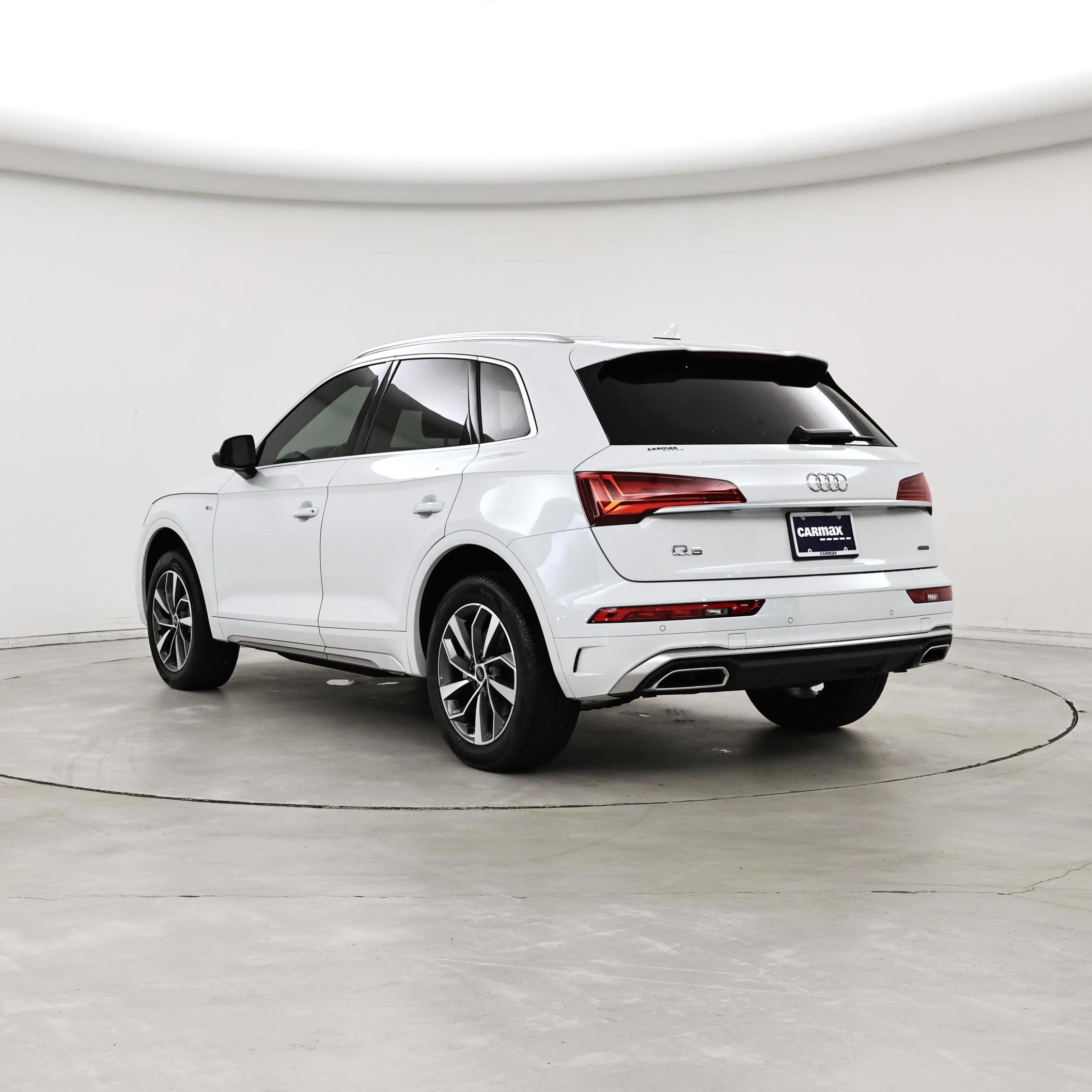 Thumbnail: 2023 Audi Q5 - 2