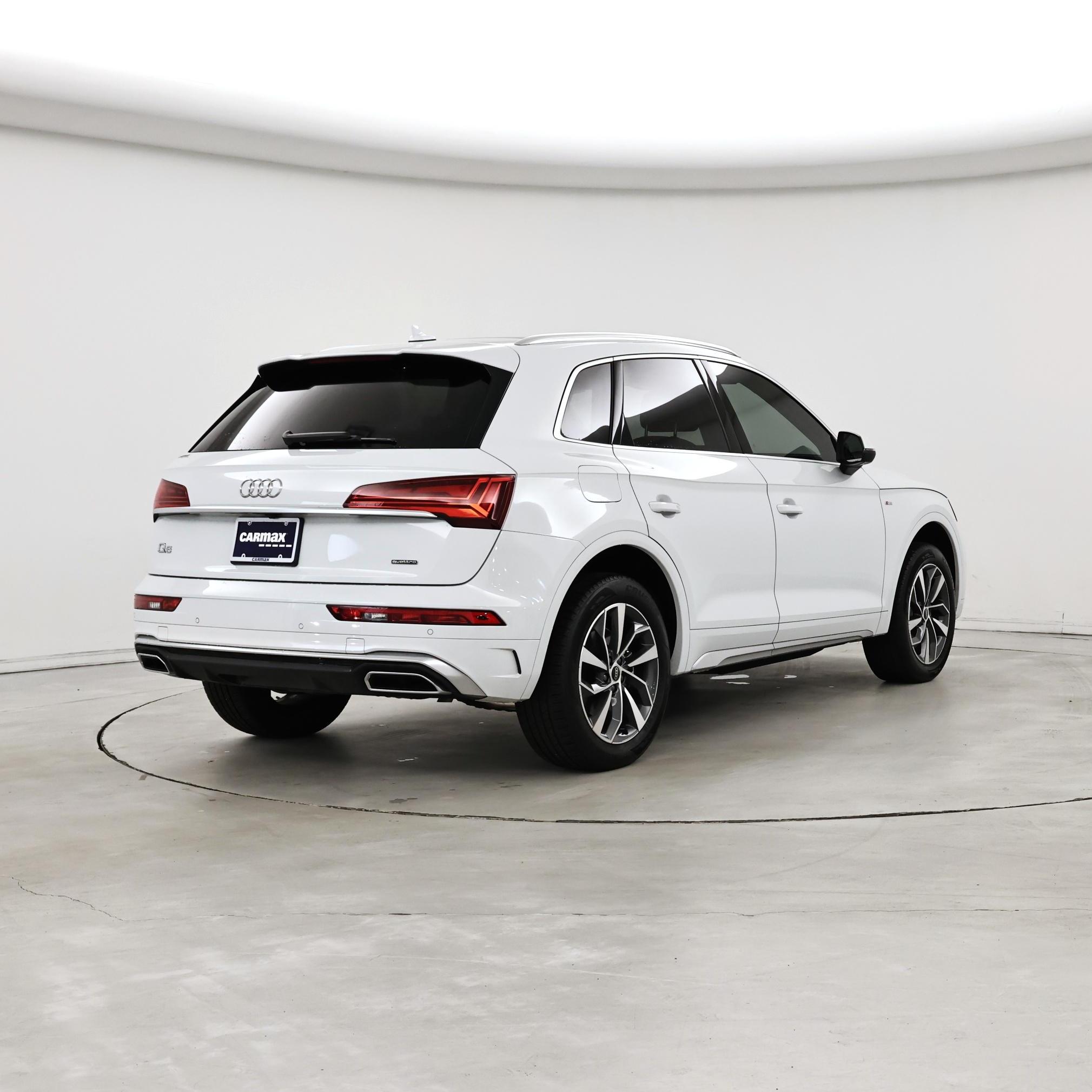 Thumbnail: 2023 Audi Q5 - 8
