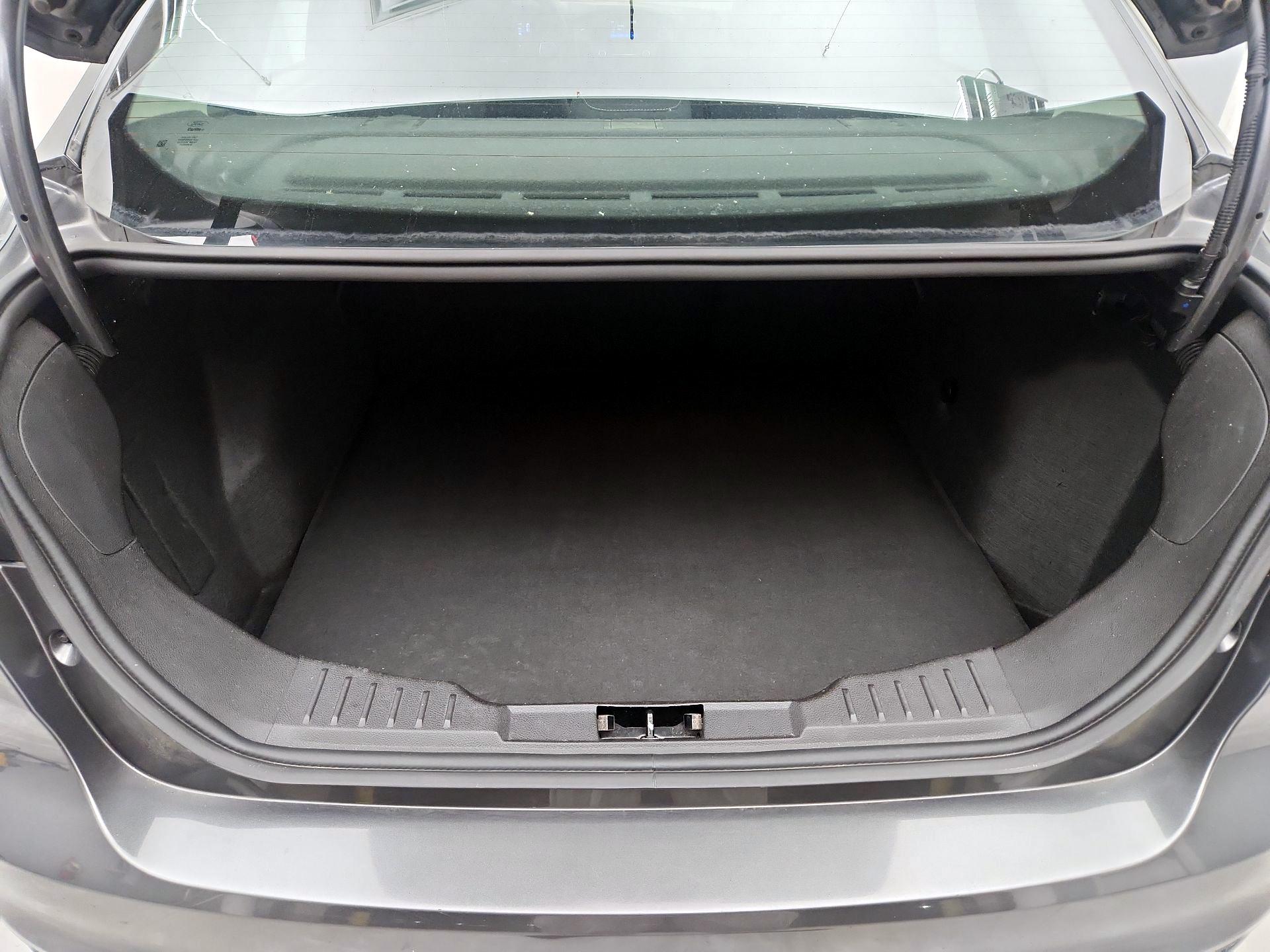 Thumbnail: 2016 Ford Focus - 20