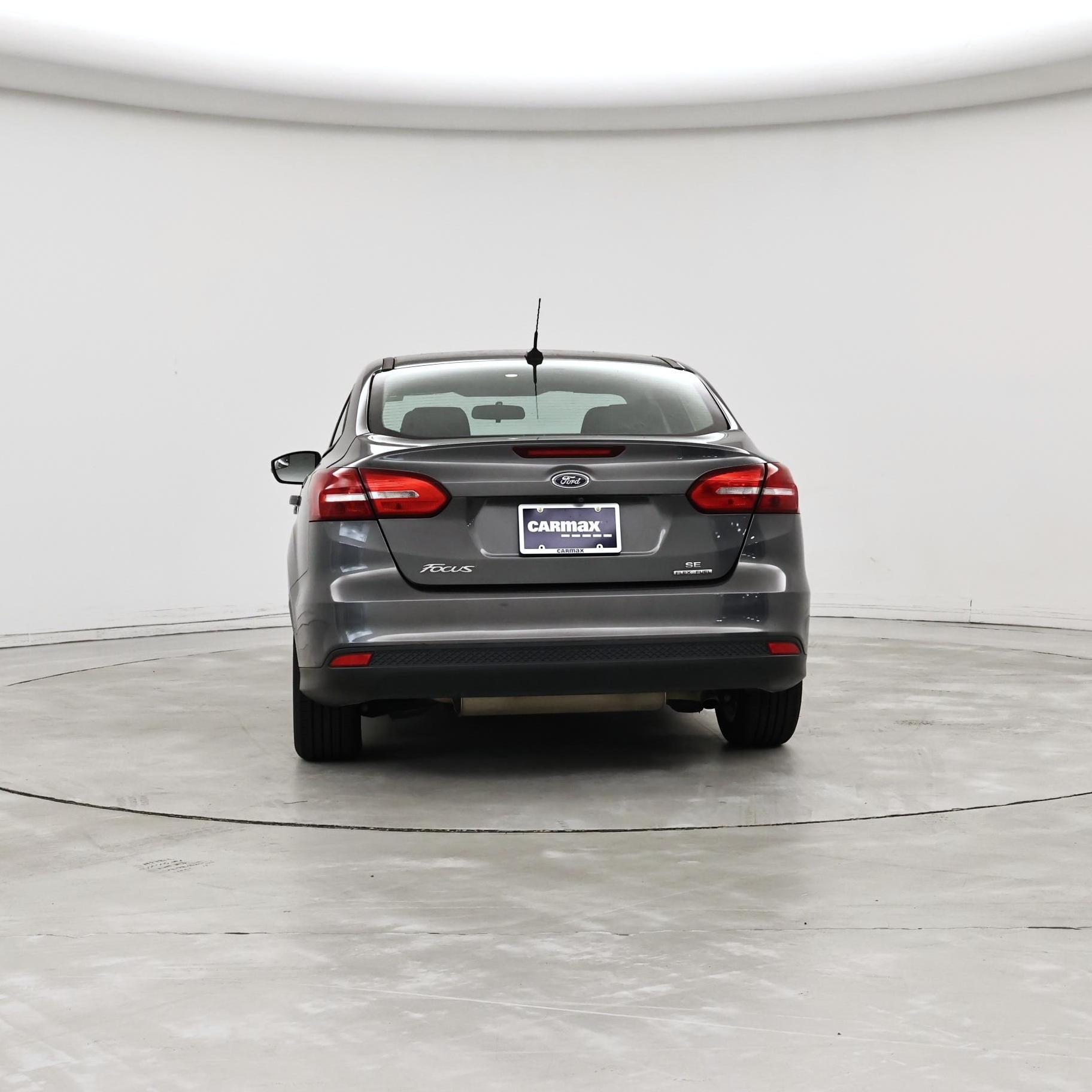 Thumbnail: 2016 Ford Focus - 6