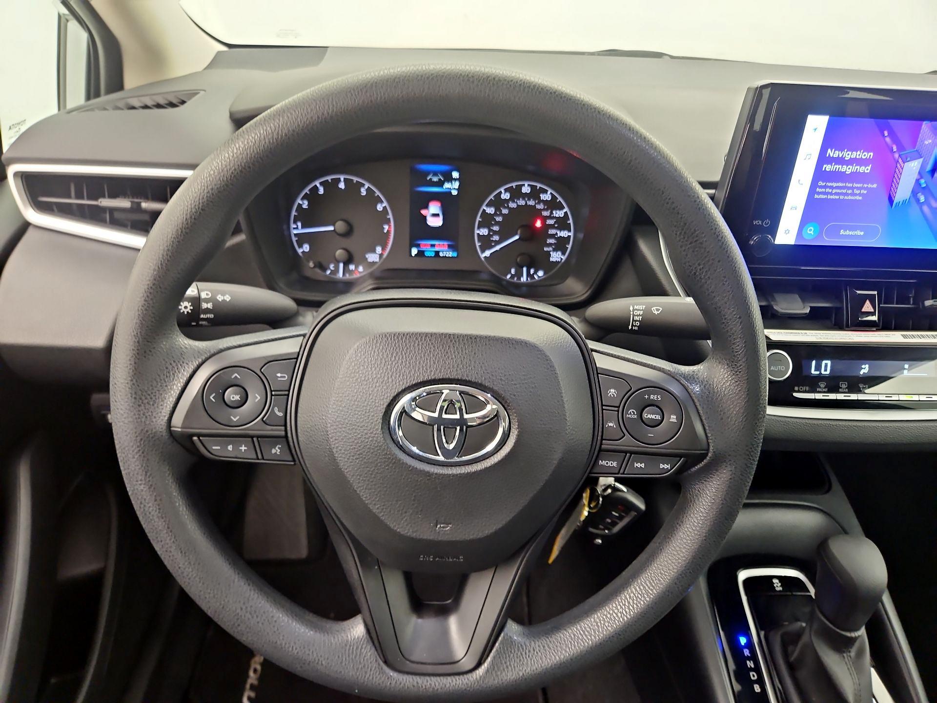 Thumbnail: 2023 Toyota Corolla - 10