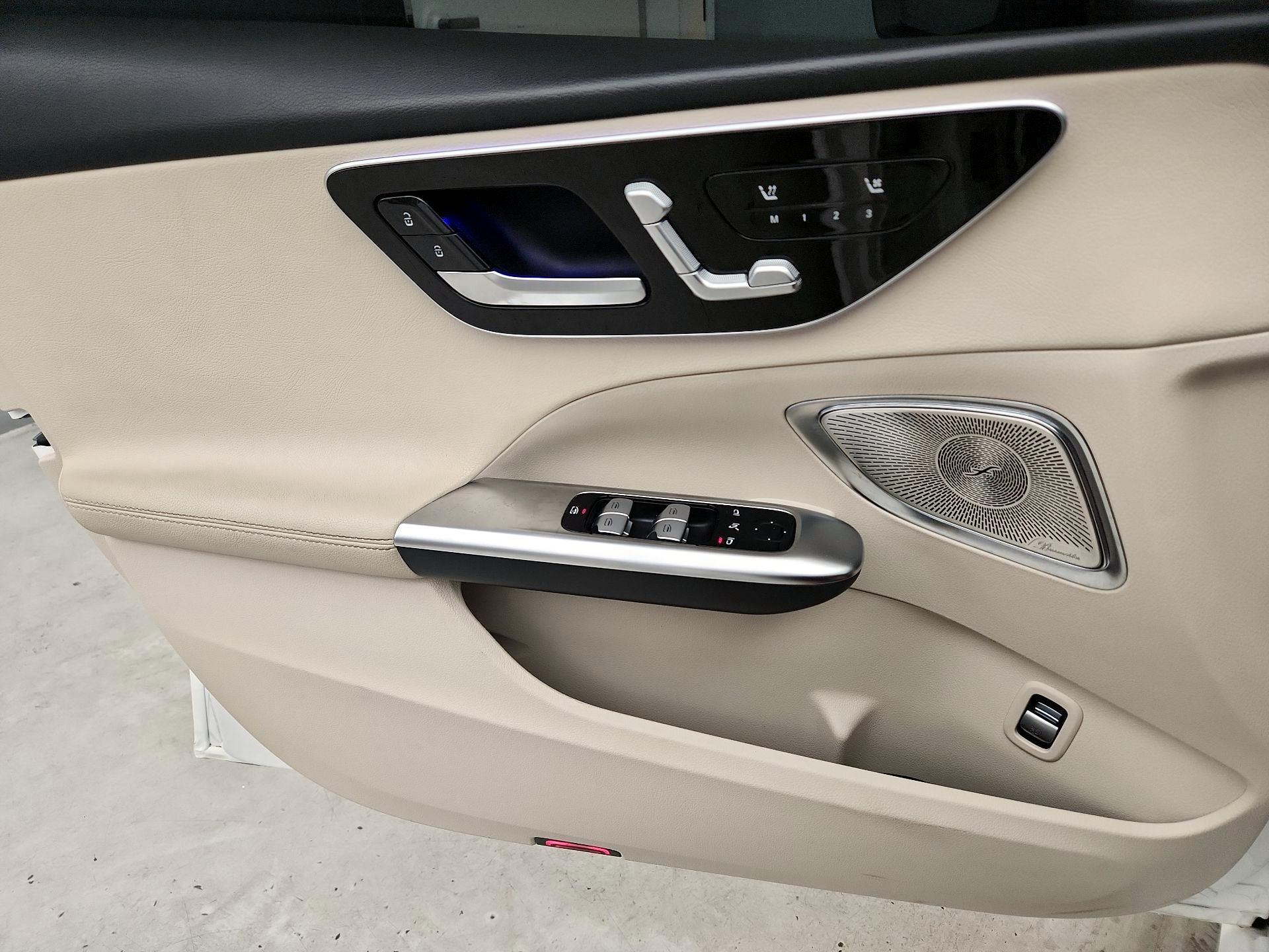 Thumbnail: 2024 Mercedes-Benz C-Class - 12