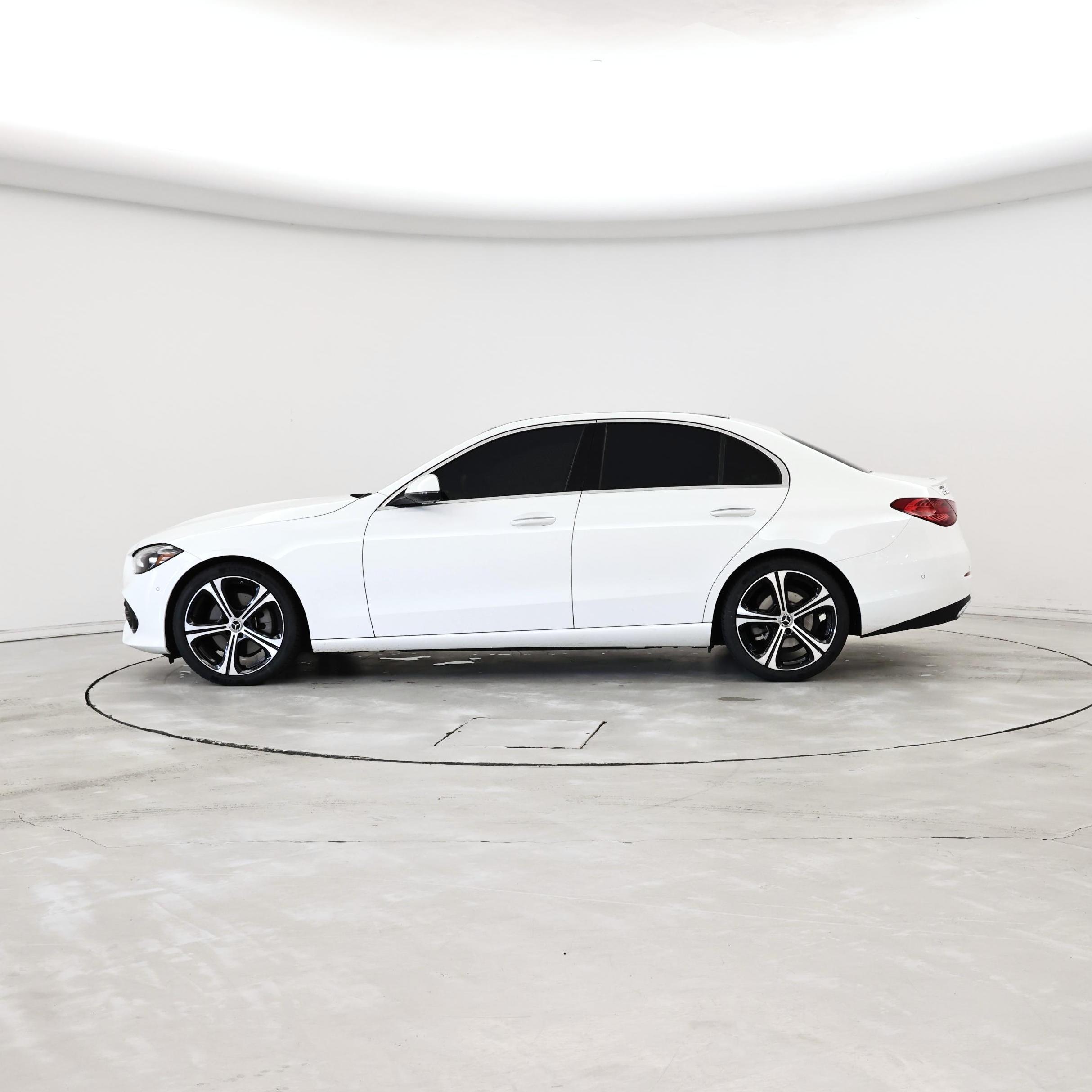 Thumbnail: 2024 Mercedes-Benz C-Class - 3