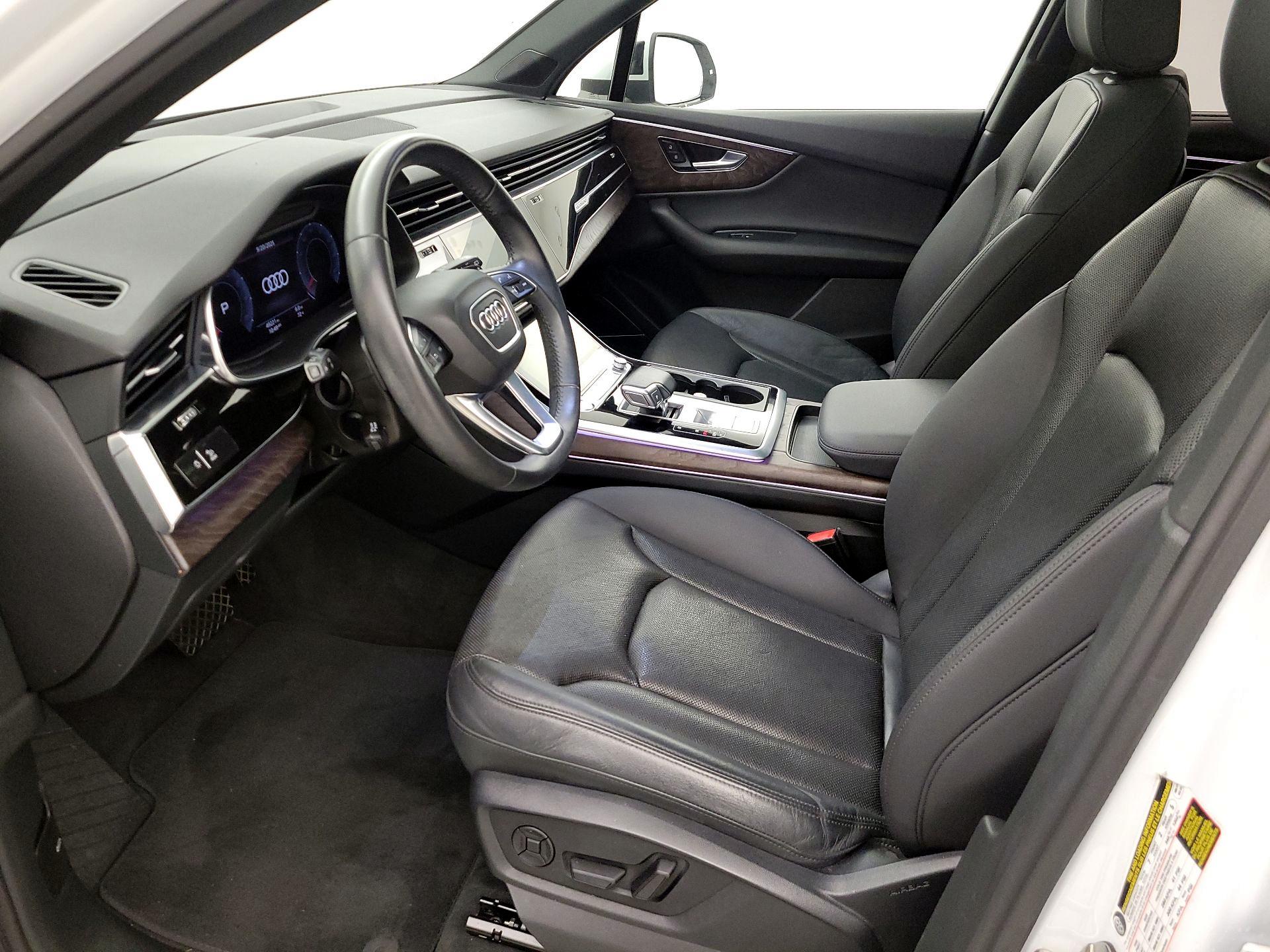 Thumbnail: 2020 Audi Q7 - 11