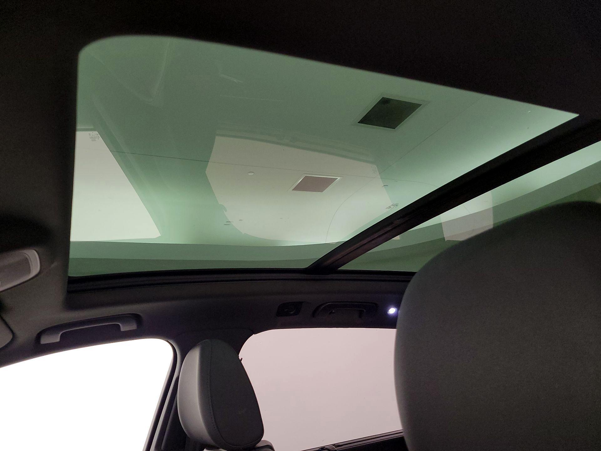 Thumbnail: 2020 Audi Q7 - 20