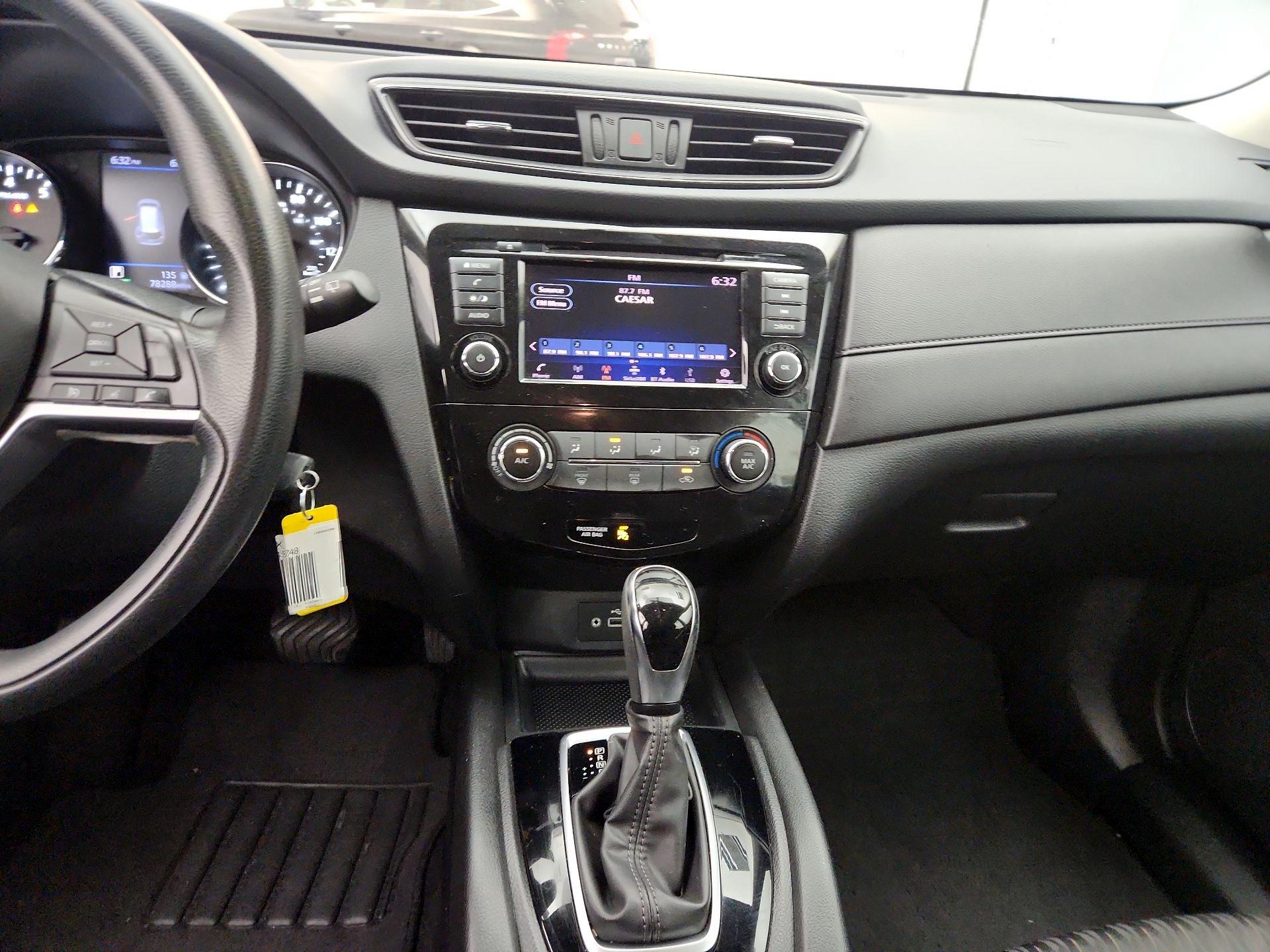 Thumbnail: 2018 Nissan Rogue - 9