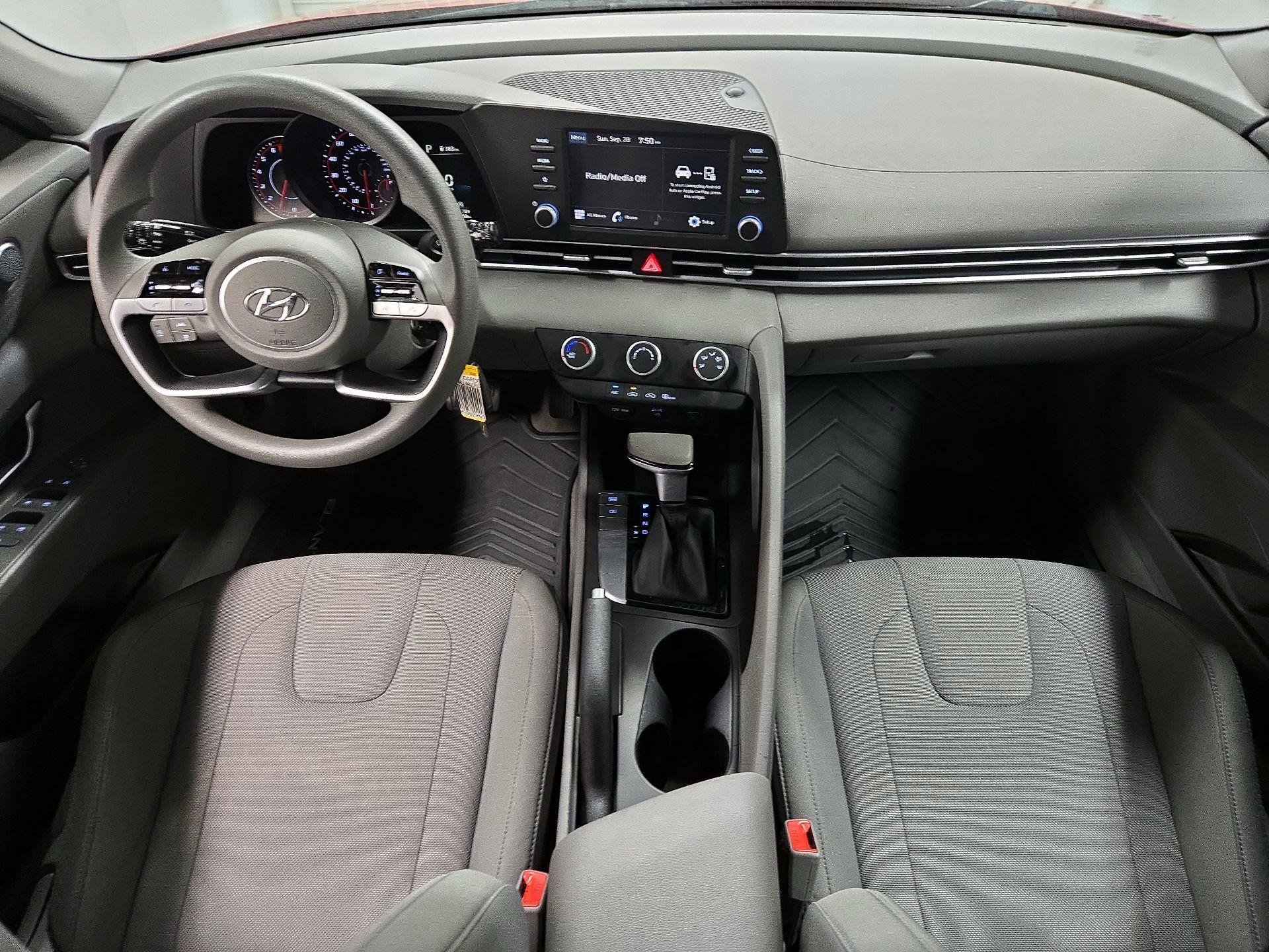 Thumbnail: 2023 Hyundai Elantra - 9