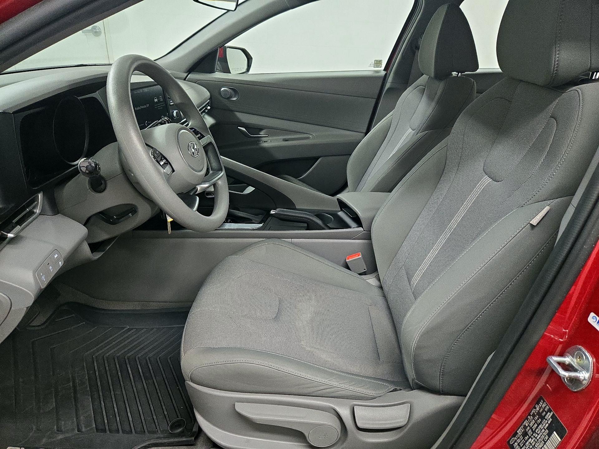 Thumbnail: 2023 Hyundai Elantra - 11