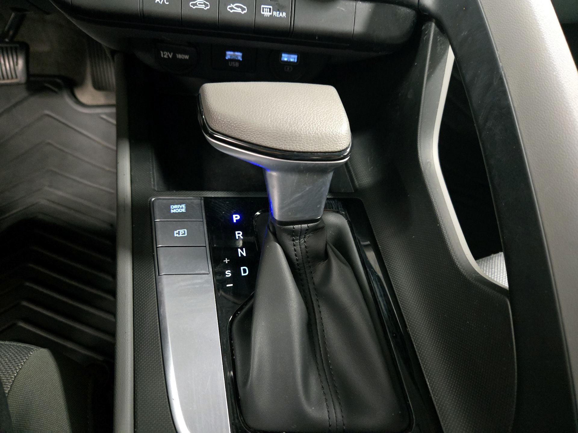 Thumbnail: 2023 Hyundai Elantra - 17