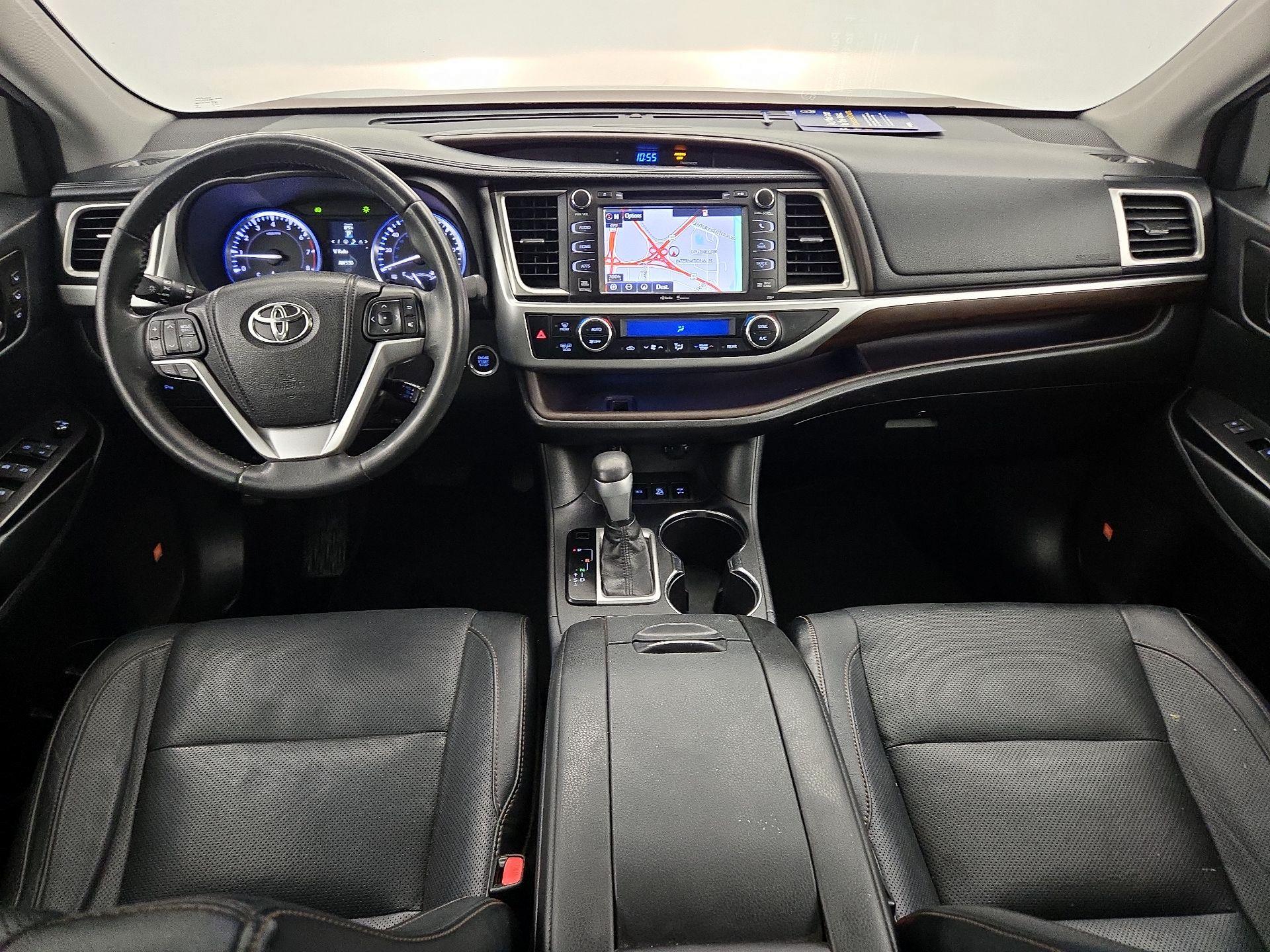 Thumbnail: 2014 Toyota Highlander - 9