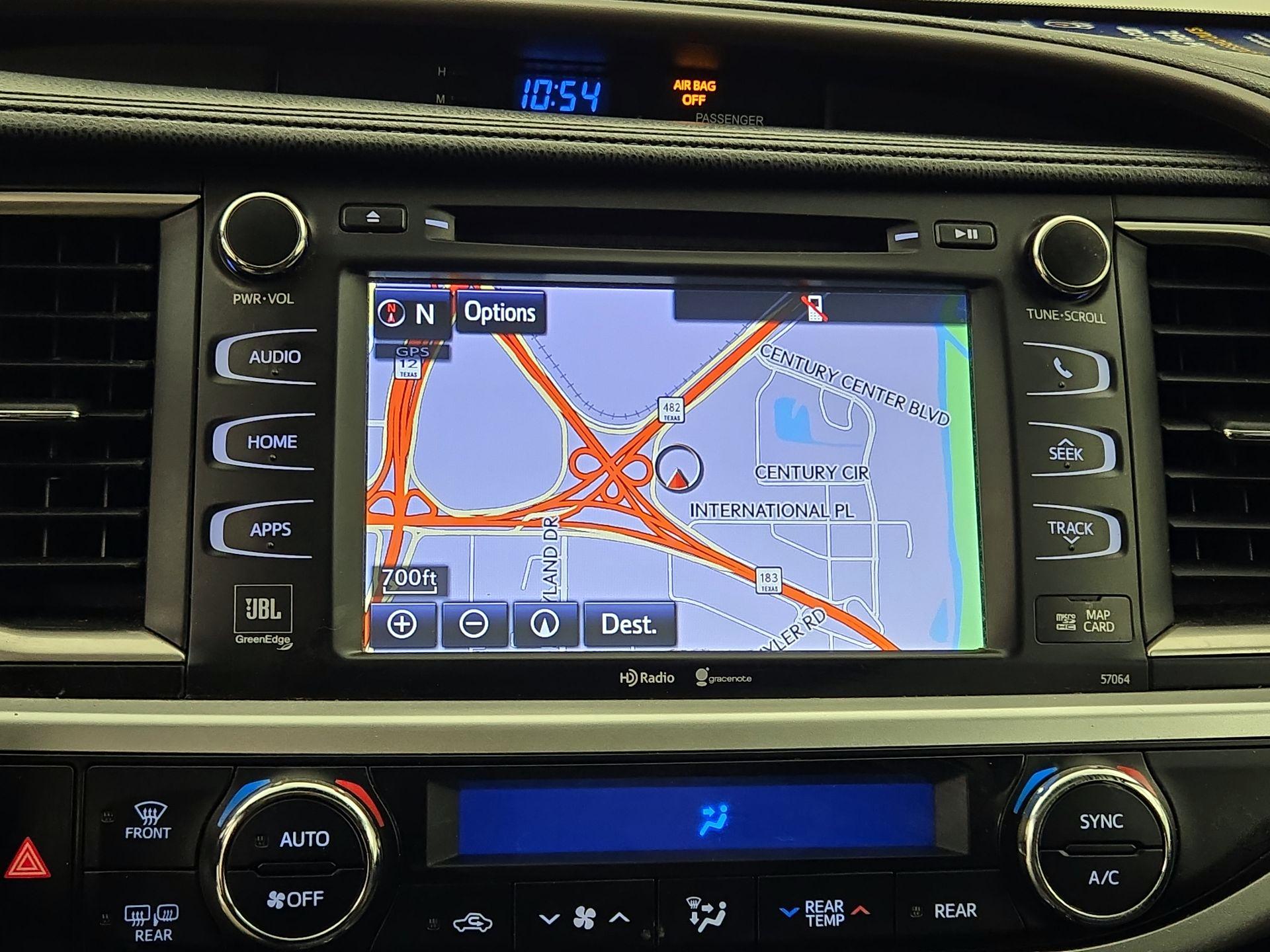 Thumbnail: 2014 Toyota Highlander - 14