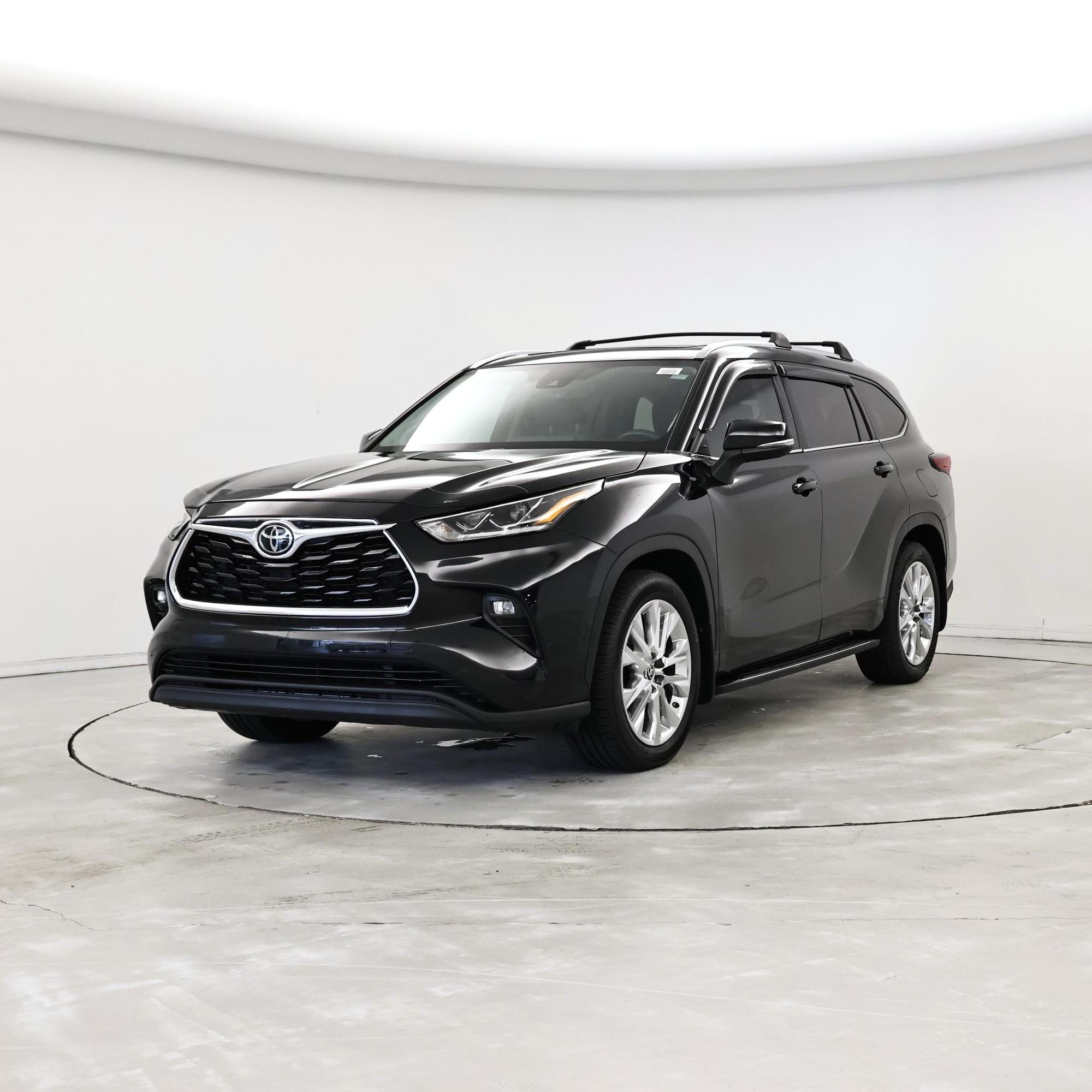 Thumbnail: 2023 Toyota Highlander - 4
