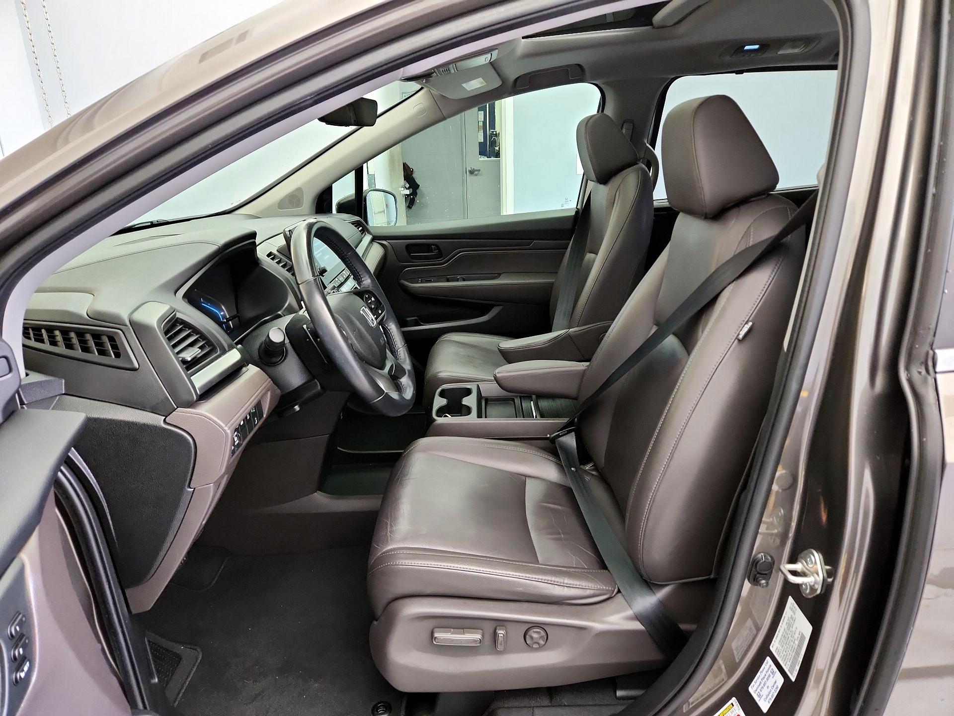 Thumbnail: 2019 Honda Odyssey - 11