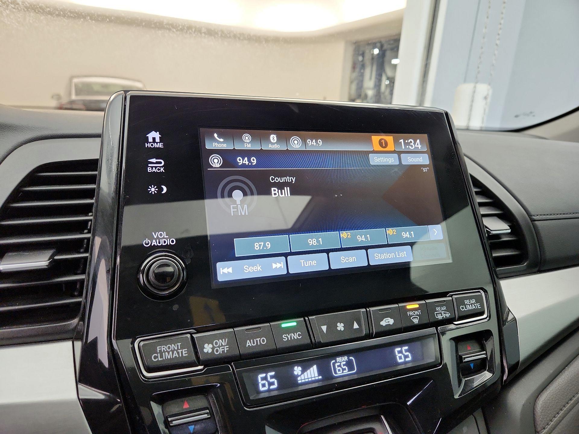 Thumbnail: 2019 Honda Odyssey - 15