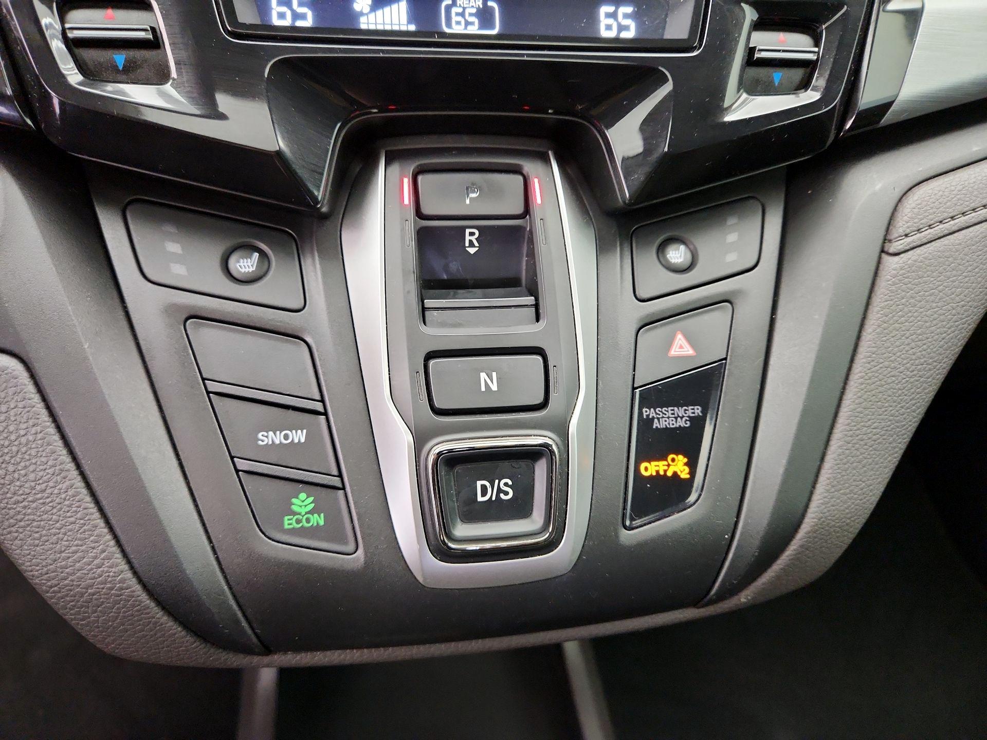 Thumbnail: 2019 Honda Odyssey - 17